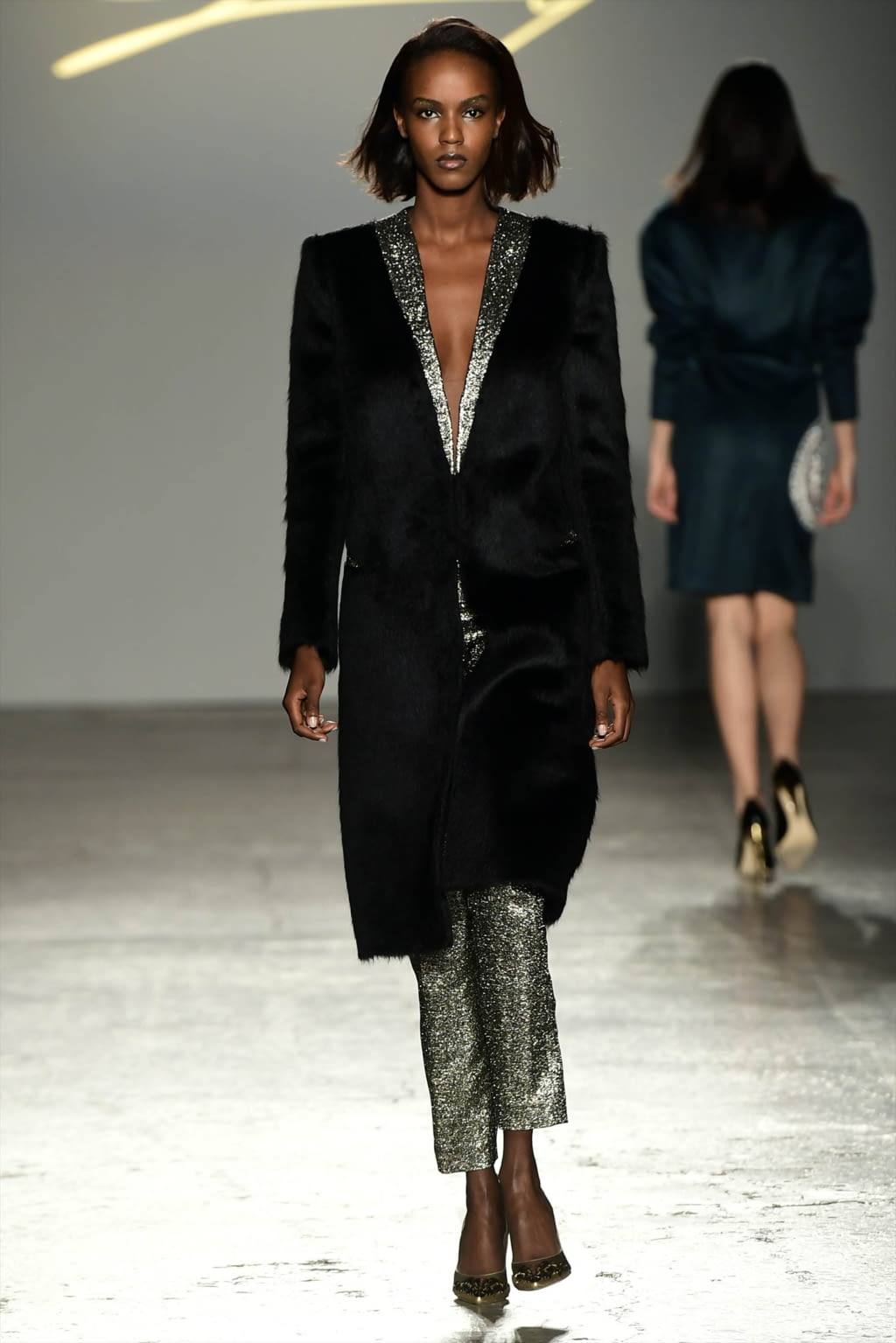 Fashion Week Milan Fall/Winter 2017 look 21 from the Genny collection womenswear