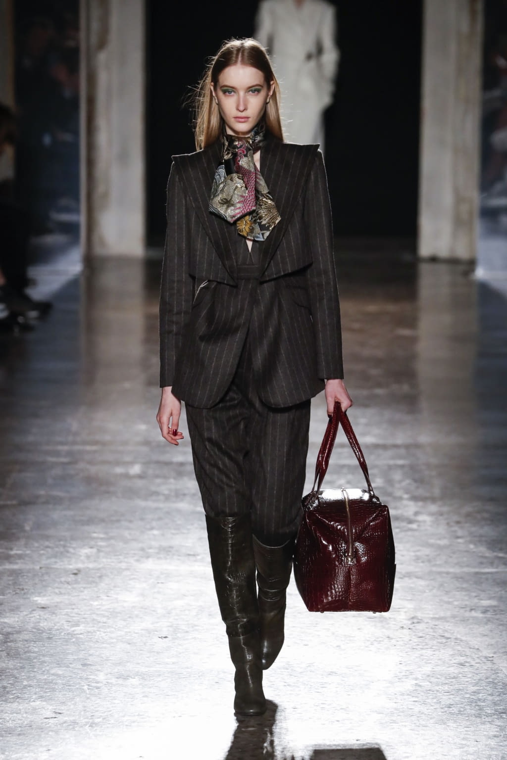 Fashion Week Milan Fall/Winter 2020 look 3 from the Genny collection 女装