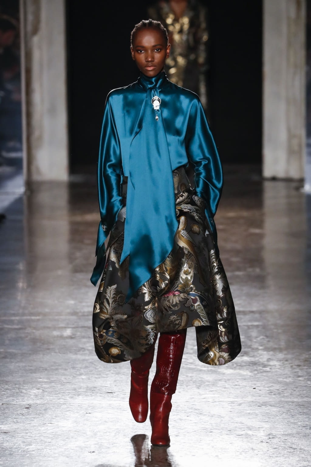 Fashion Week Milan Fall/Winter 2020 look 31 from the Genny collection 女装