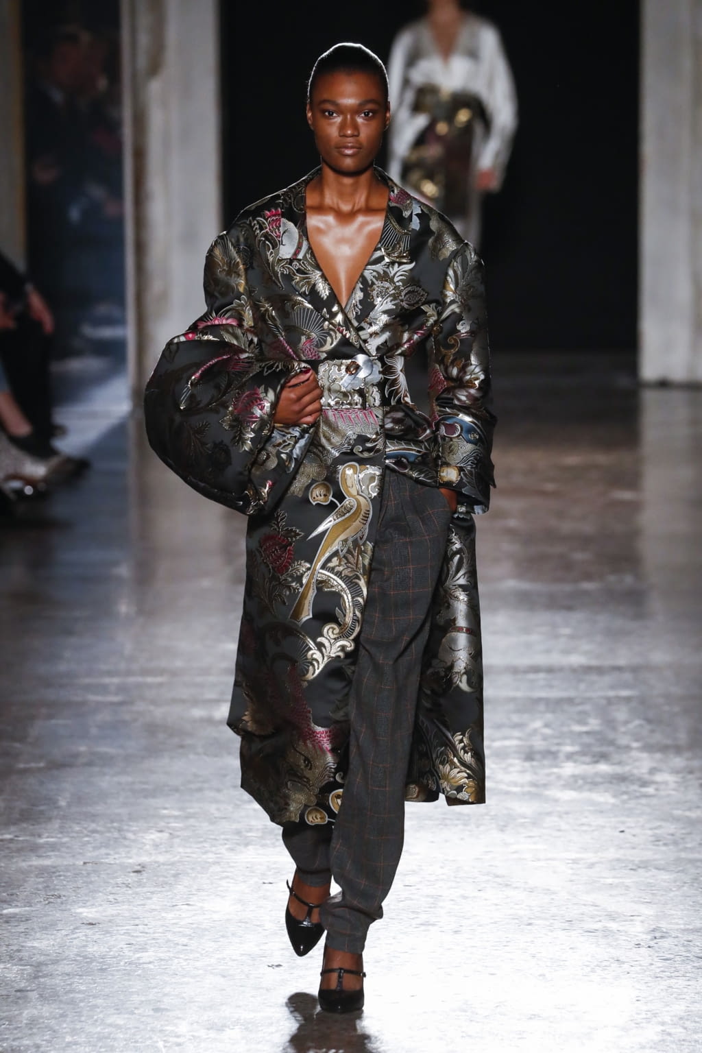 Fashion Week Milan Fall/Winter 2020 look 32 de la collection Genny womenswear