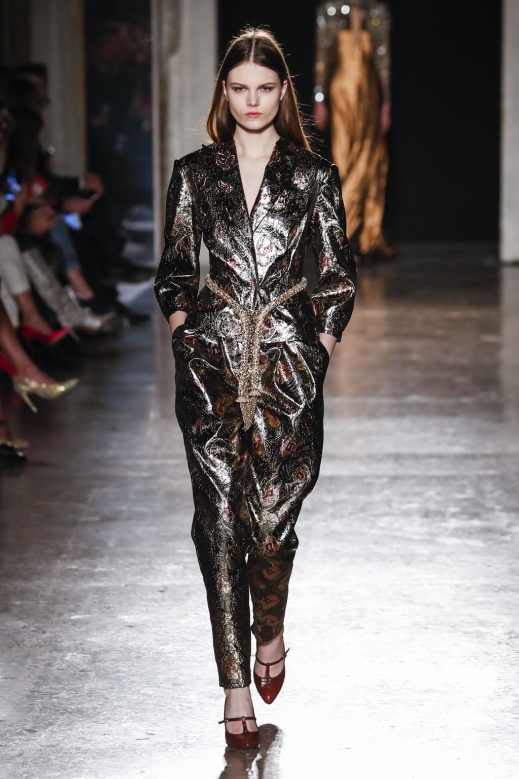 Fashion Week Milan Fall/Winter 2020 look 46 de la collection Genny womenswear