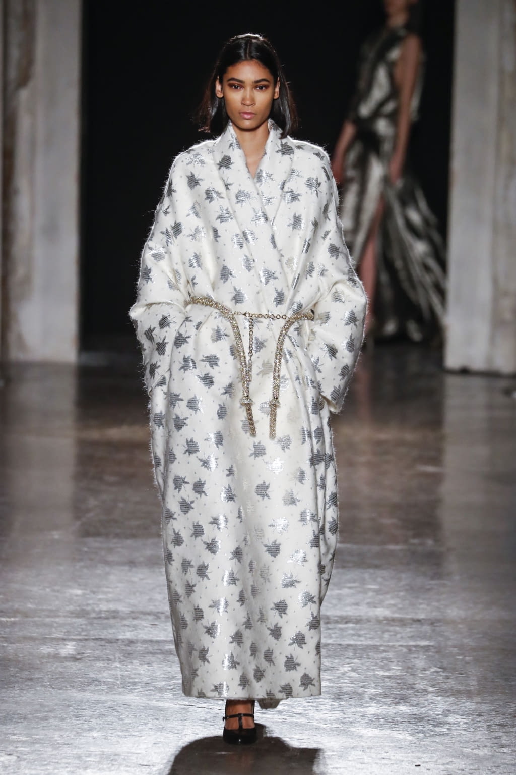 Fashion Week Milan Fall/Winter 2020 look 48 from the Genny collection 女装