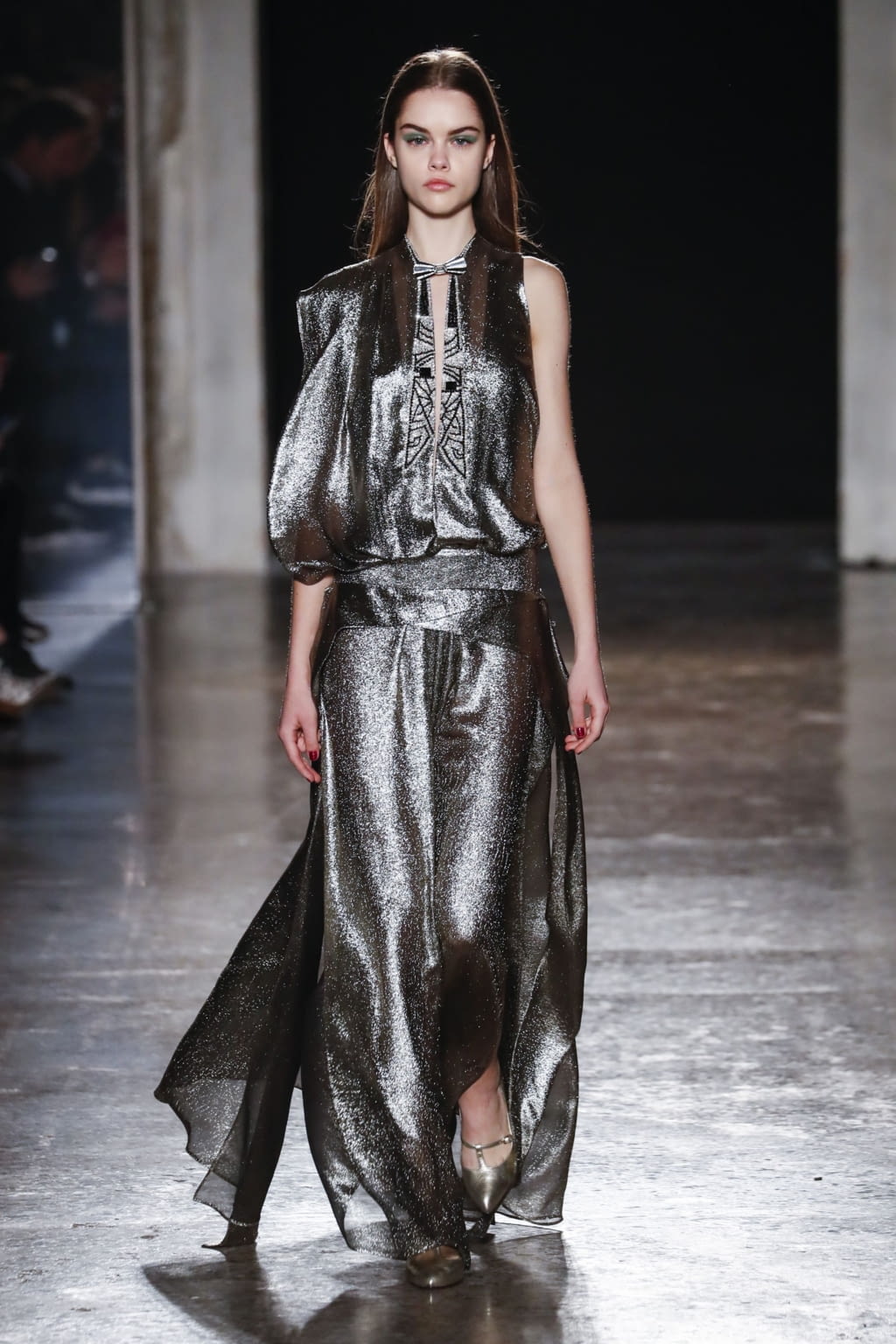 Fashion Week Milan Fall/Winter 2020 look 49 from the Genny collection womenswear