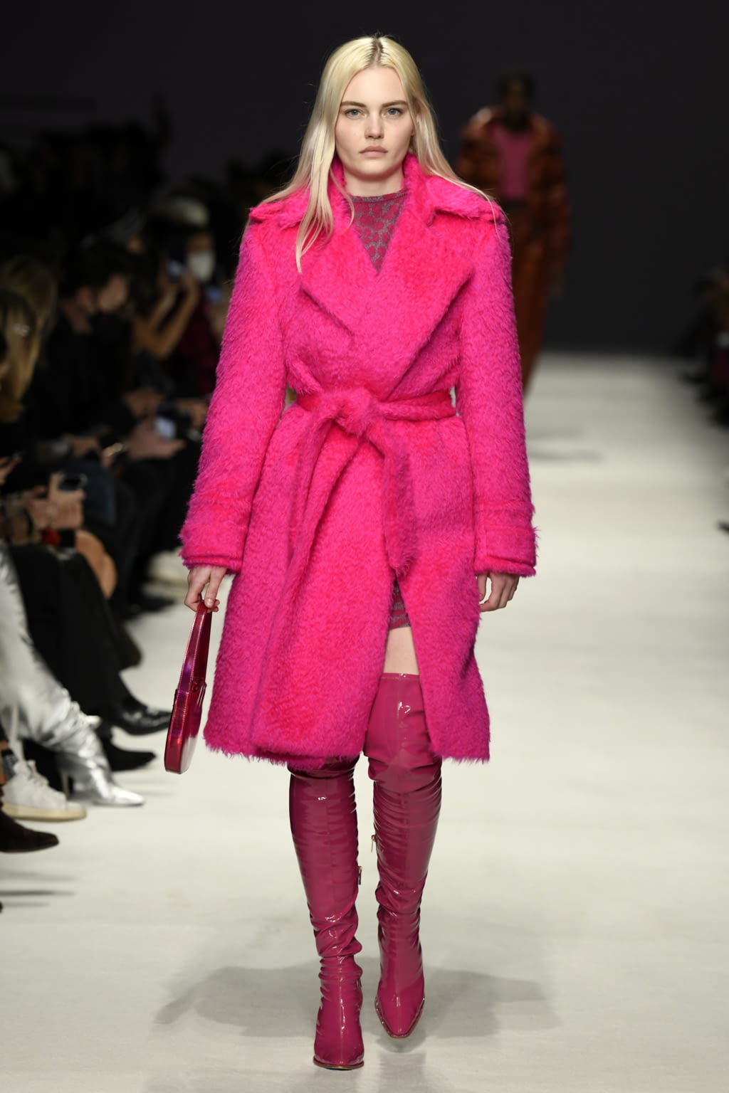 Fashion Week Milan Fall/Winter 2022 look 6 from the Genny collection womenswear