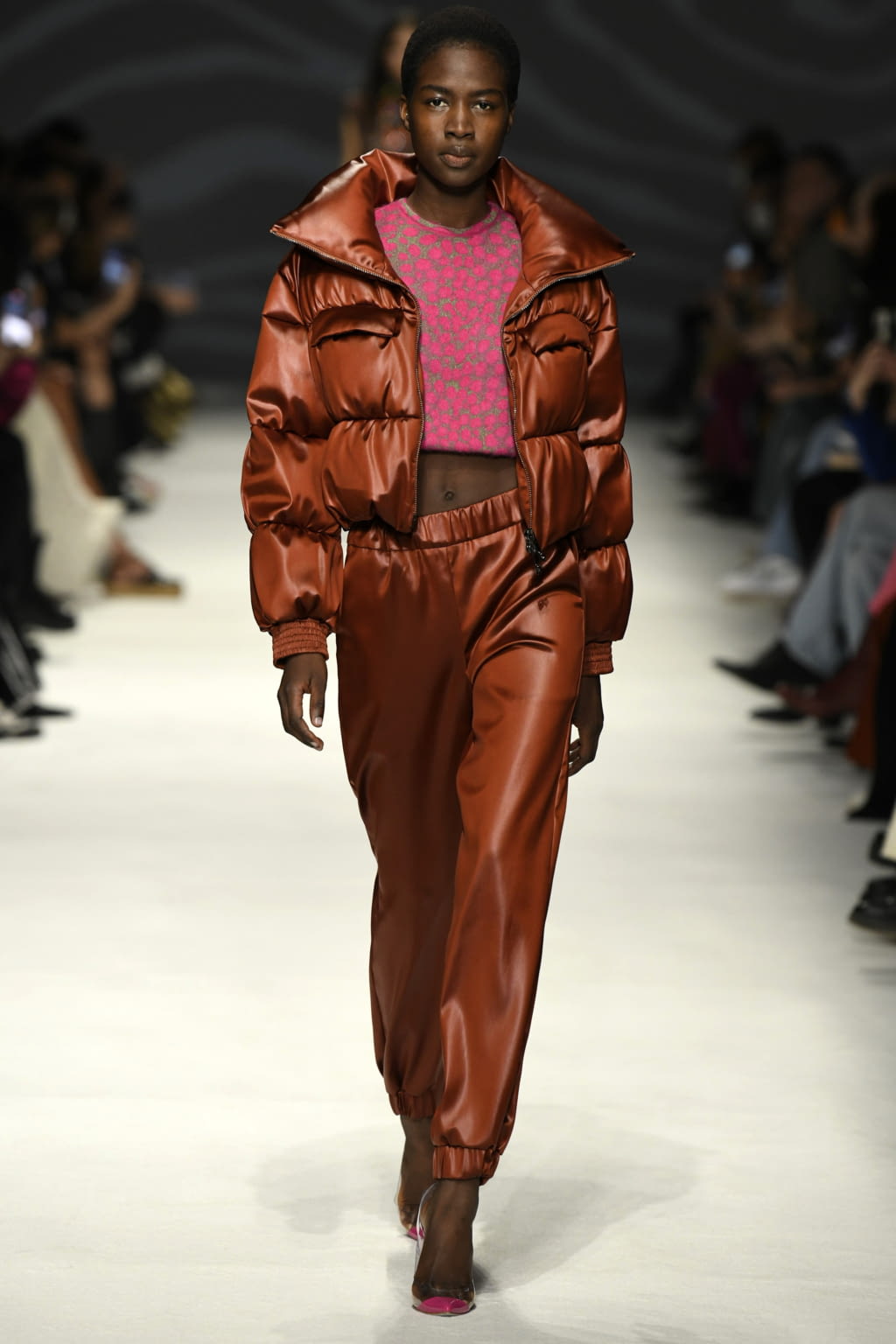Fashion Week Milan Fall/Winter 2022 look 7 from the Genny collection 女装