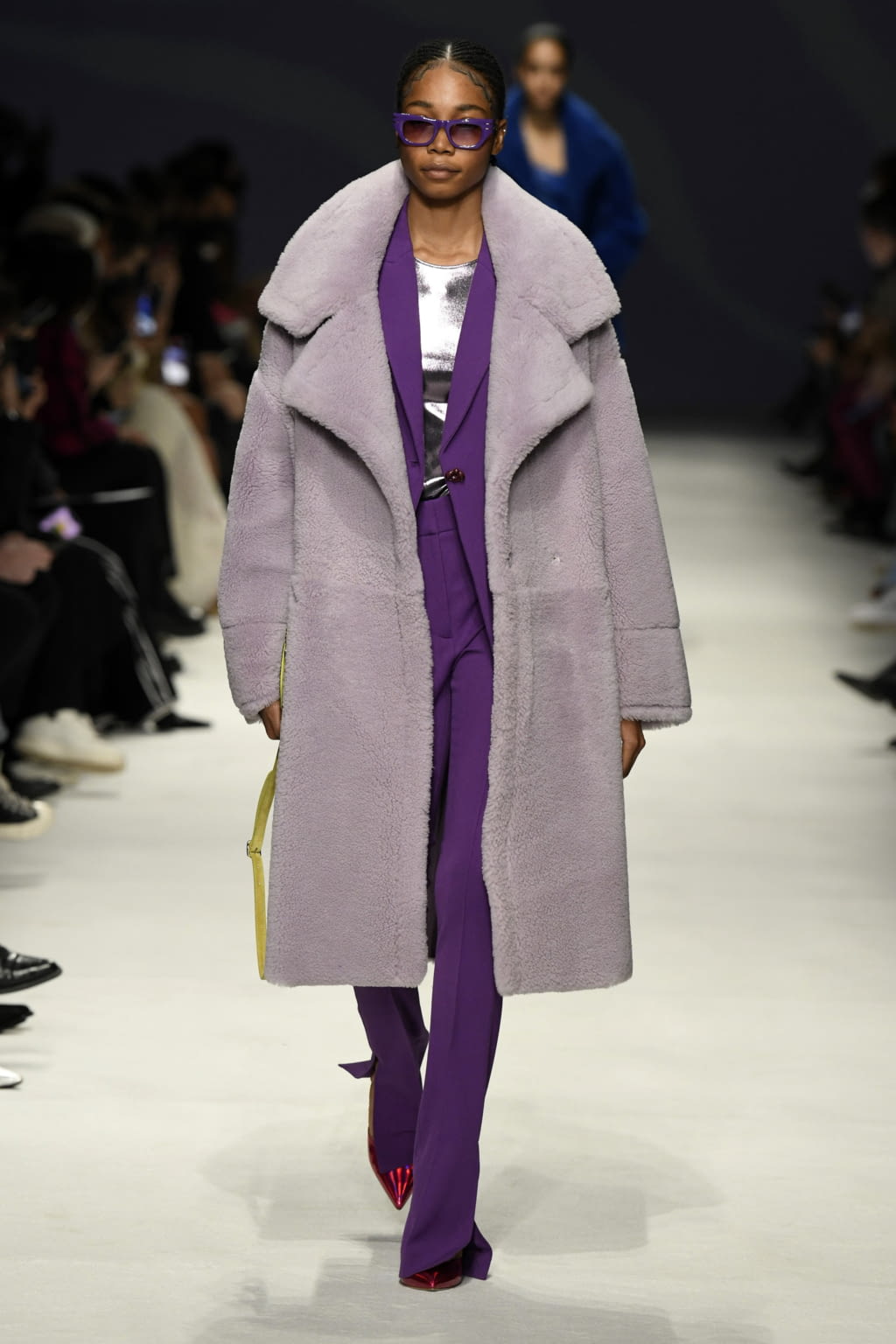 Fashion Week Milan Fall/Winter 2022 look 19 from the Genny collection womenswear