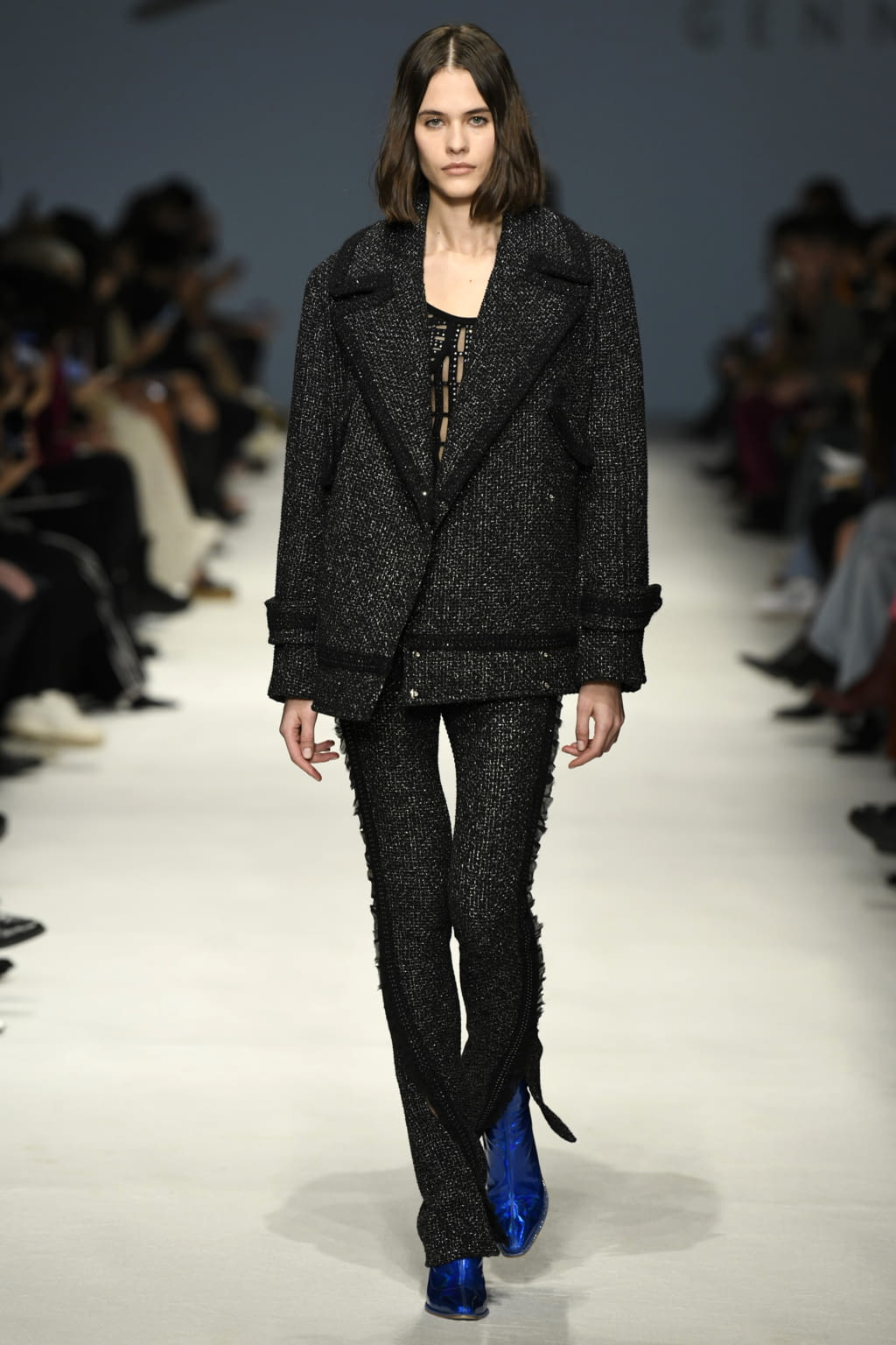 Fashion Week Milan Fall/Winter 2022 look 27 from the Genny collection 女装