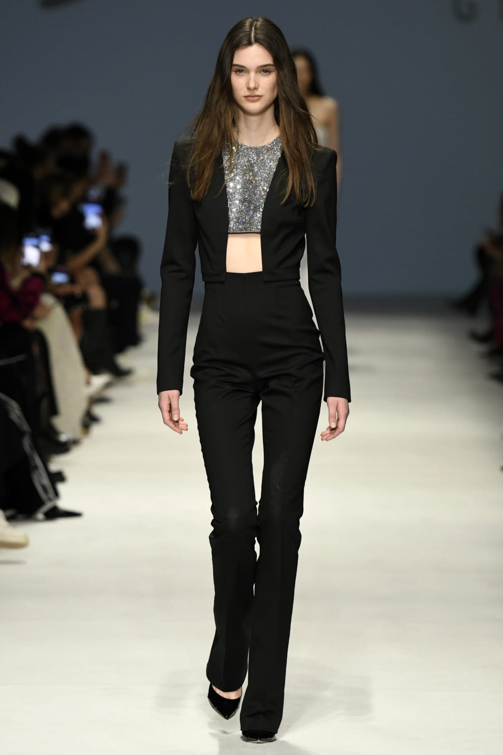 Fashion Week Milan Fall/Winter 2022 look 39 from the Genny collection 女装