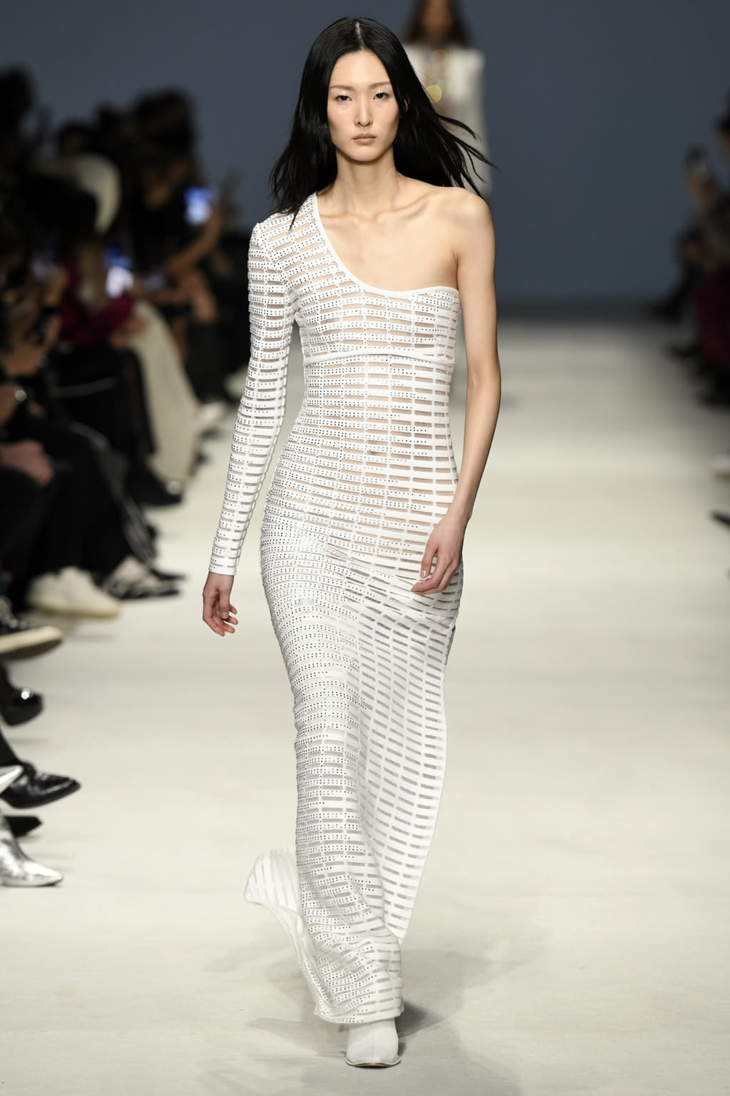 Fashion Week Milan Fall/Winter 2022 look 40 de la collection Genny womenswear