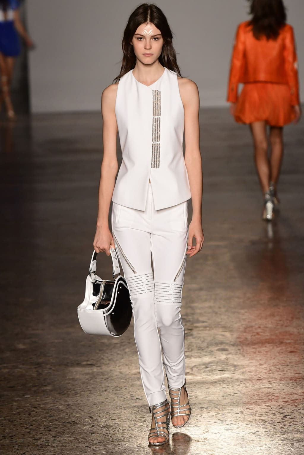 Fashion Week Milan Spring/Summer 2018 look 8 from the Genny collection womenswear