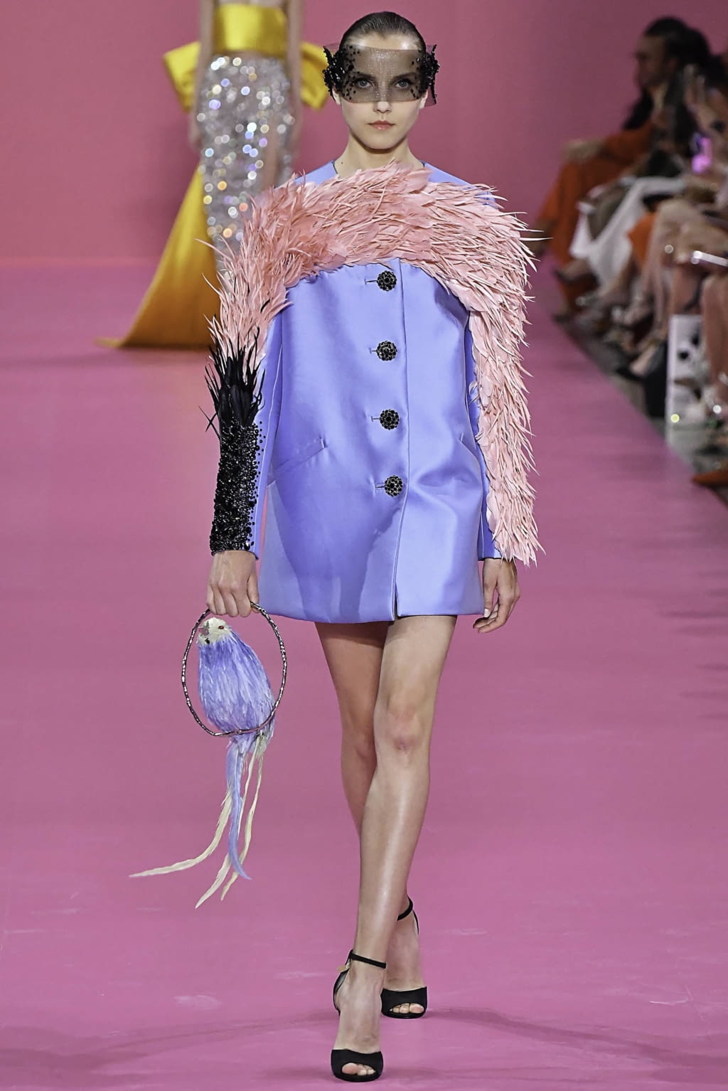 Fashion Week Paris Fall/Winter 2019 look 3 de la collection Georges Hobeika couture
