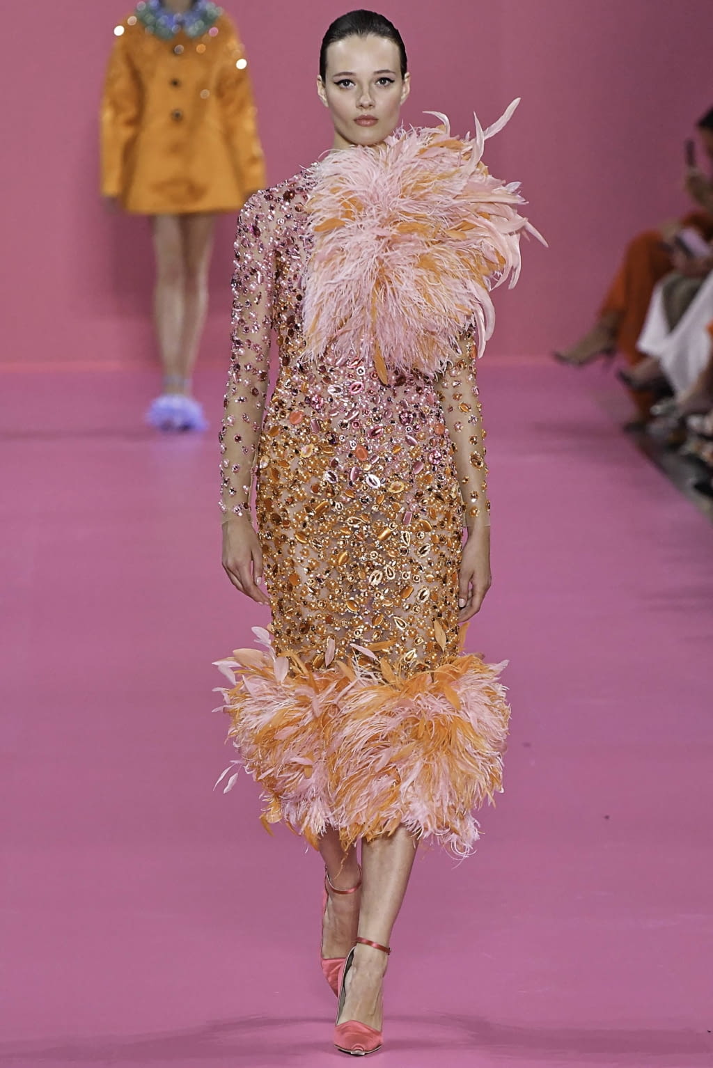 Fashion Week Paris Fall/Winter 2019 look 9 de la collection Georges Hobeika couture