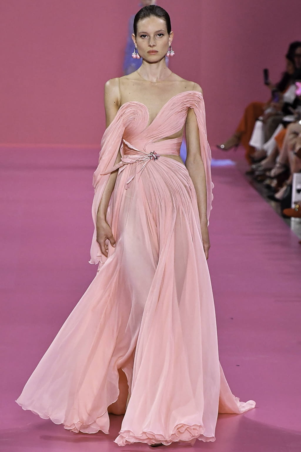 Fashion Week Paris Fall/Winter 2019 look 26 de la collection Georges Hobeika couture
