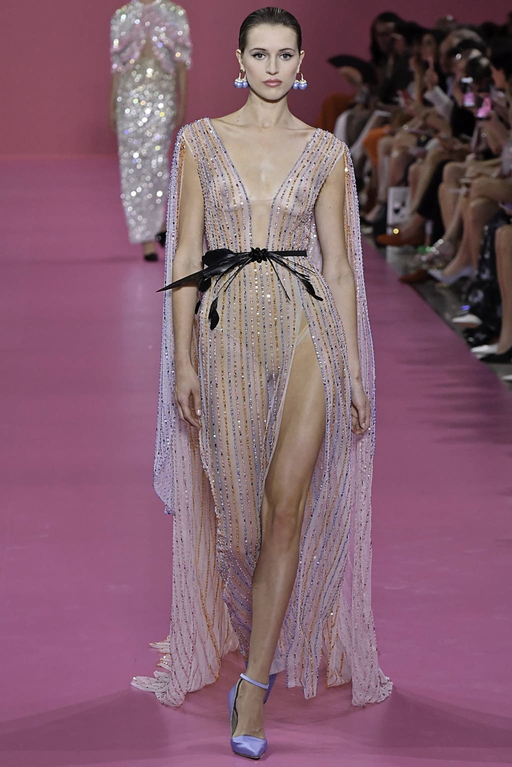 Fashion Week Paris Fall/Winter 2019 look 29 from the Georges Hobeika collection 高级定制