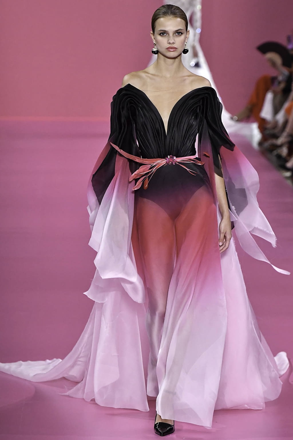 Fashion Week Paris Fall/Winter 2019 look 32 de la collection Georges Hobeika couture