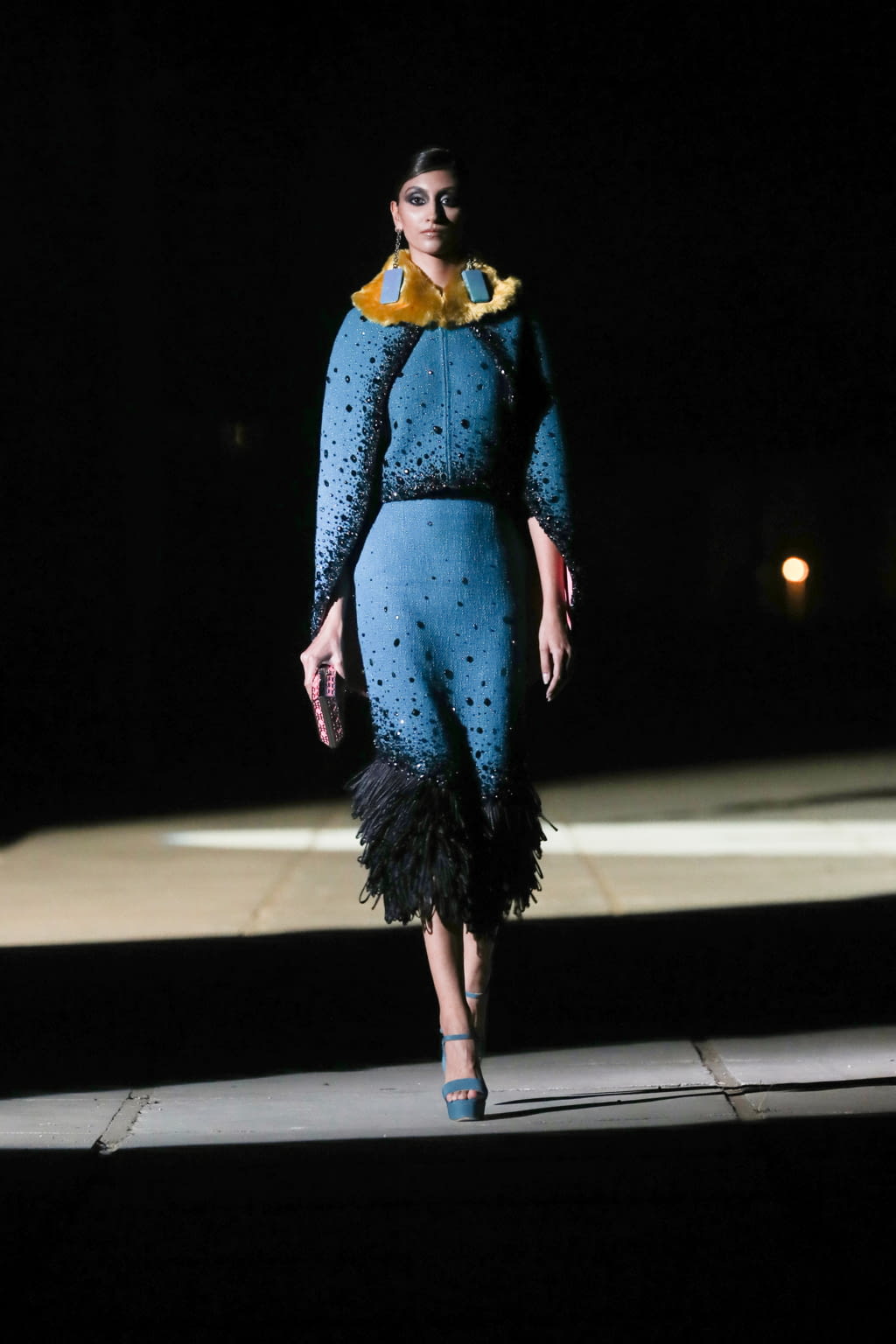 Fashion Week Paris Fall/Winter 2020 look 5 de la collection Georges Hobeika couture