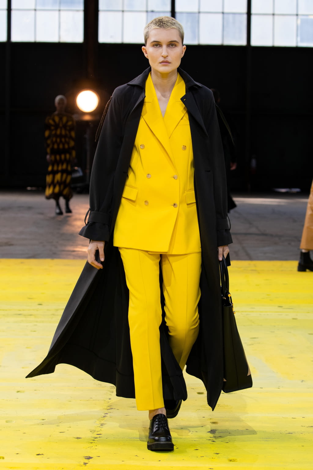 Fashion Week New York Fall/Winter 2022 look 5 from the Gabriela Hearst collection womenswear