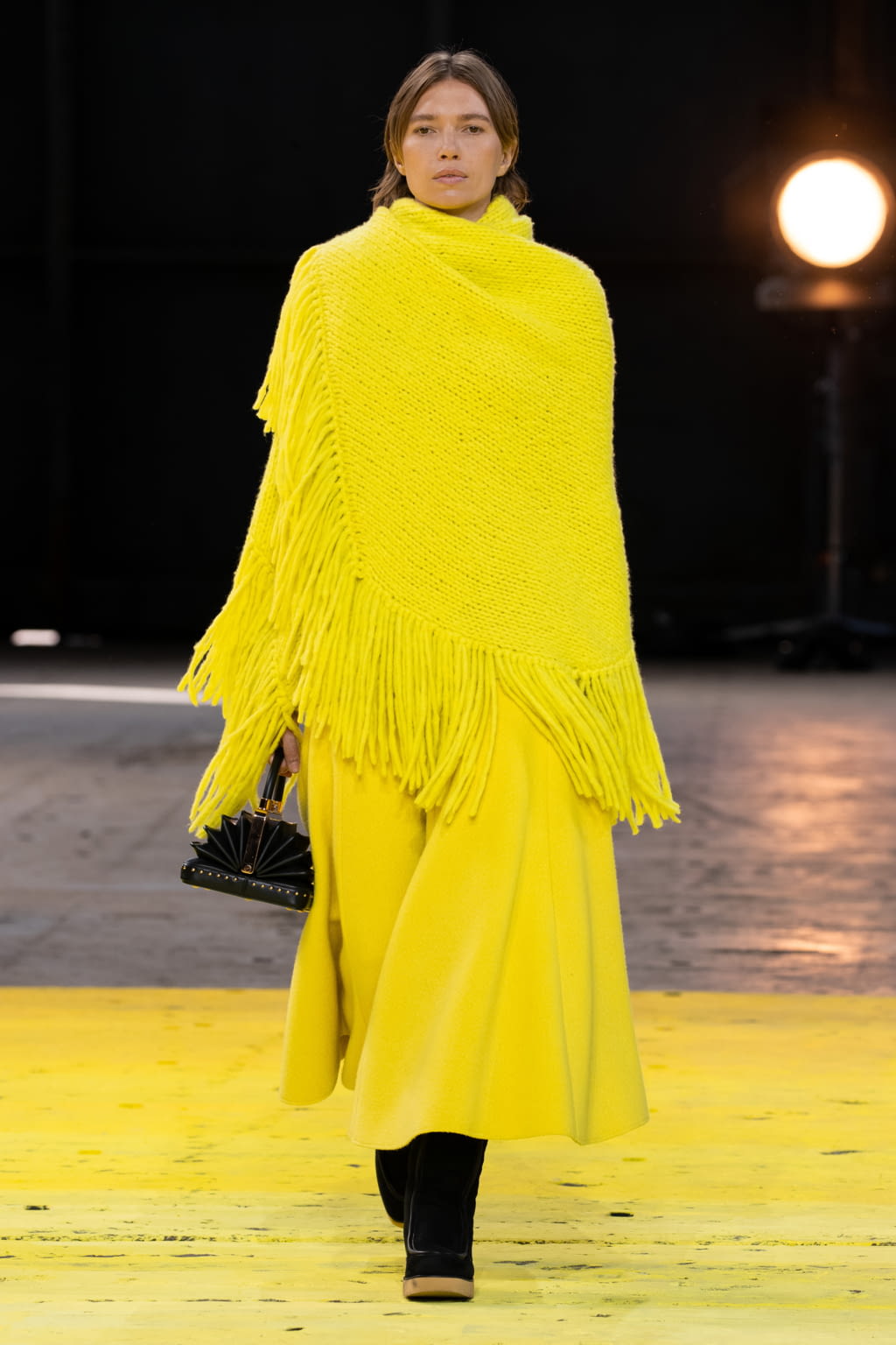 Fashion Week New York Fall/Winter 2022 look 11 de la collection Gabriela Hearst womenswear