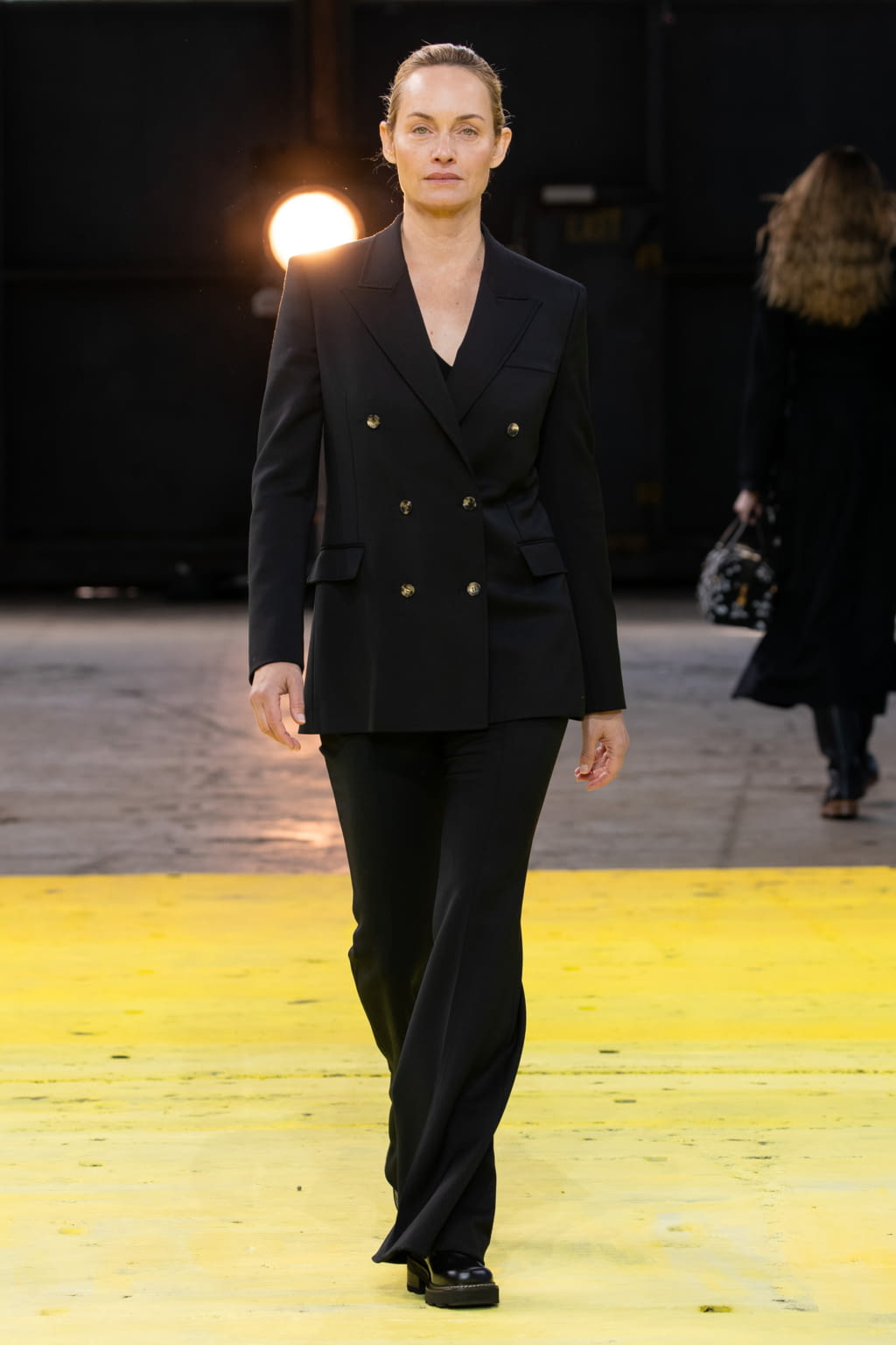Fashion Week New York Fall/Winter 2022 look 34 from the Gabriela Hearst collection womenswear