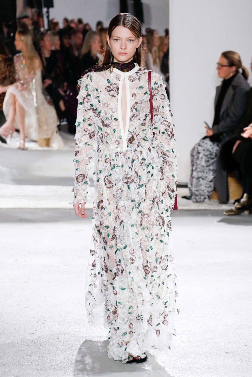 Fashion Week Paris Fall/Winter 2018 look 8 from the Giambattista Valli collection 女装