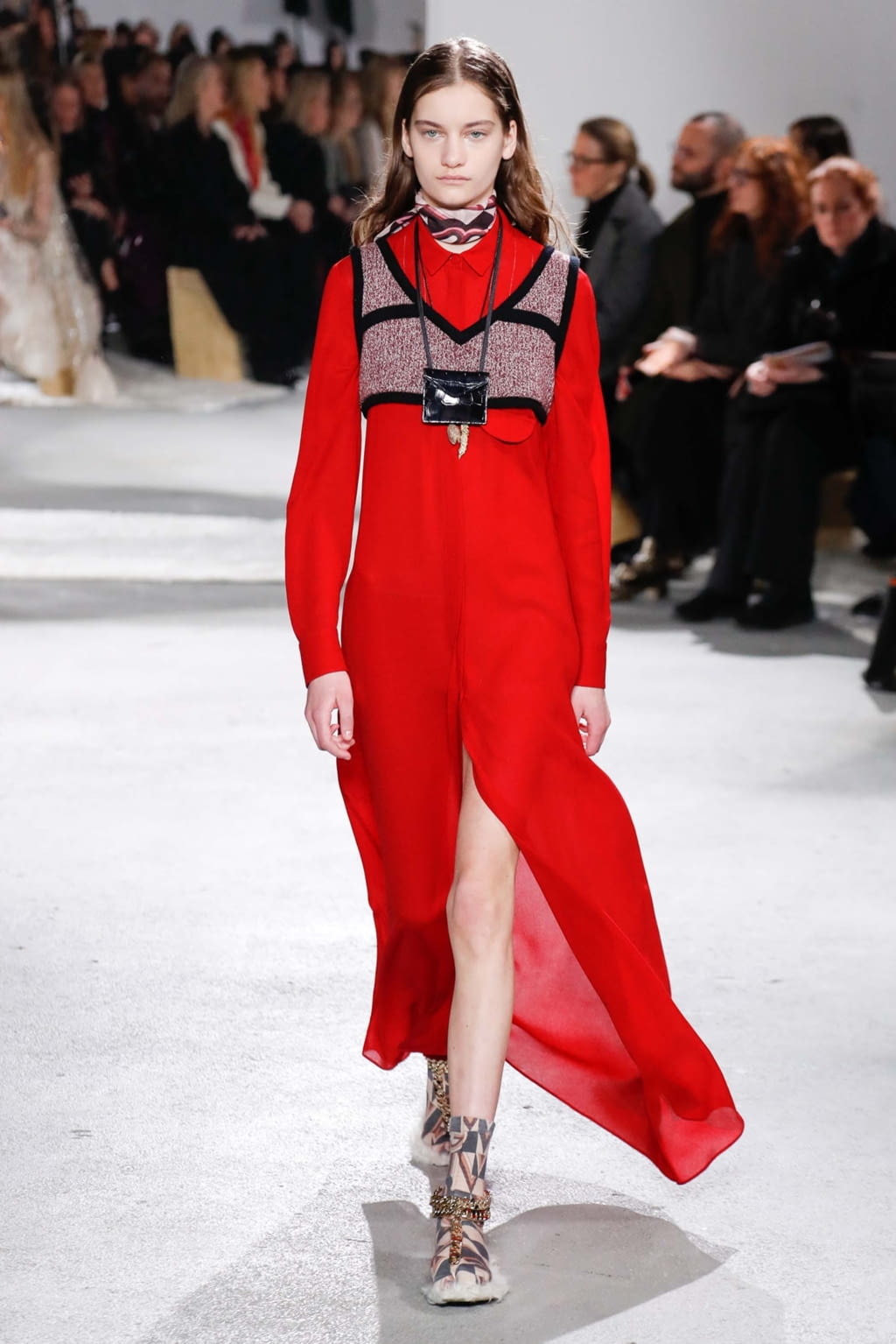 Fashion Week Paris Fall/Winter 2018 look 11 from the Giambattista Valli collection 女装