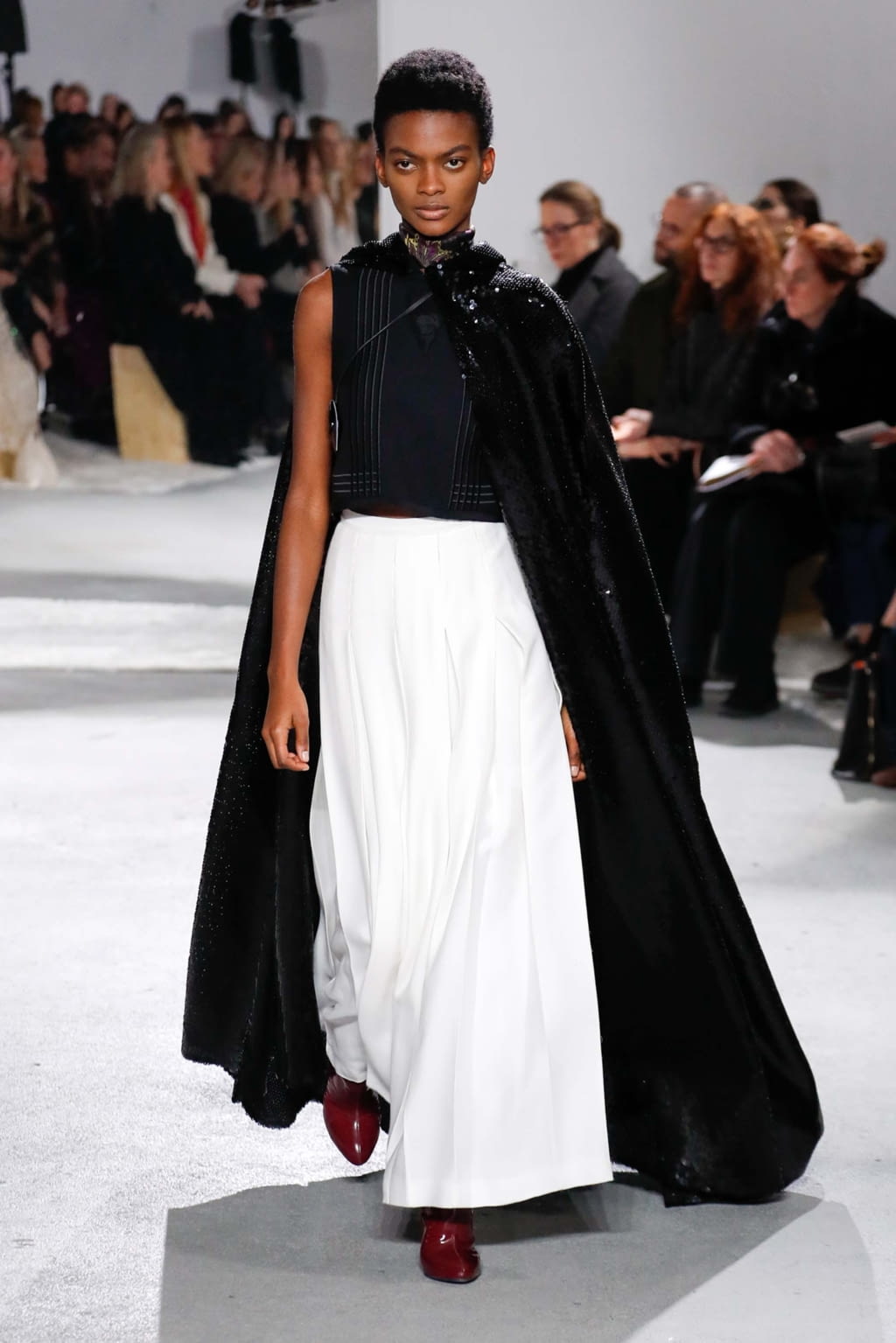 Fashion Week Paris Fall/Winter 2018 look 35 from the Giambattista Valli collection 女装
