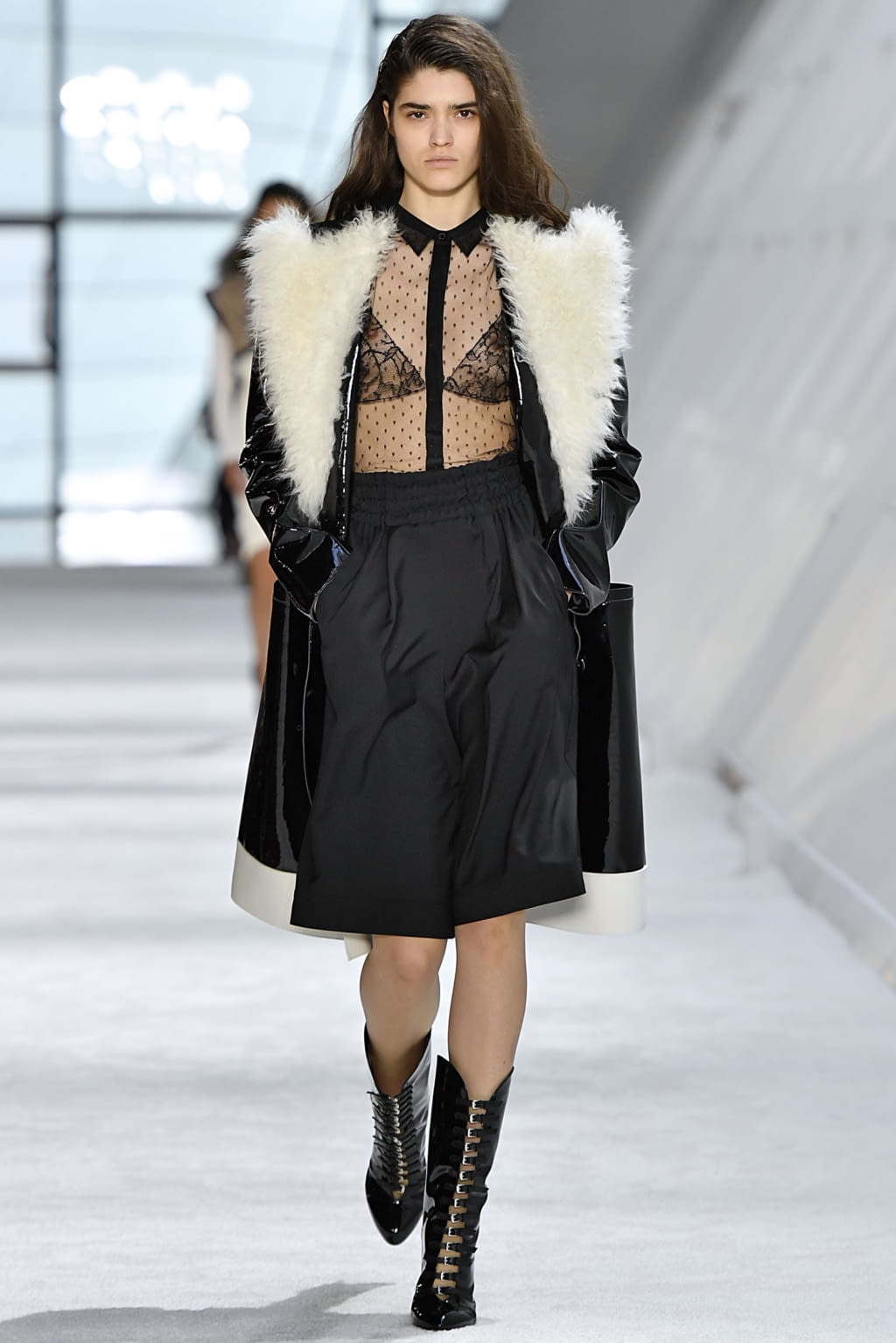 Fashion Week Paris Fall/Winter 2019 look 7 from the Giambattista Valli collection 女装