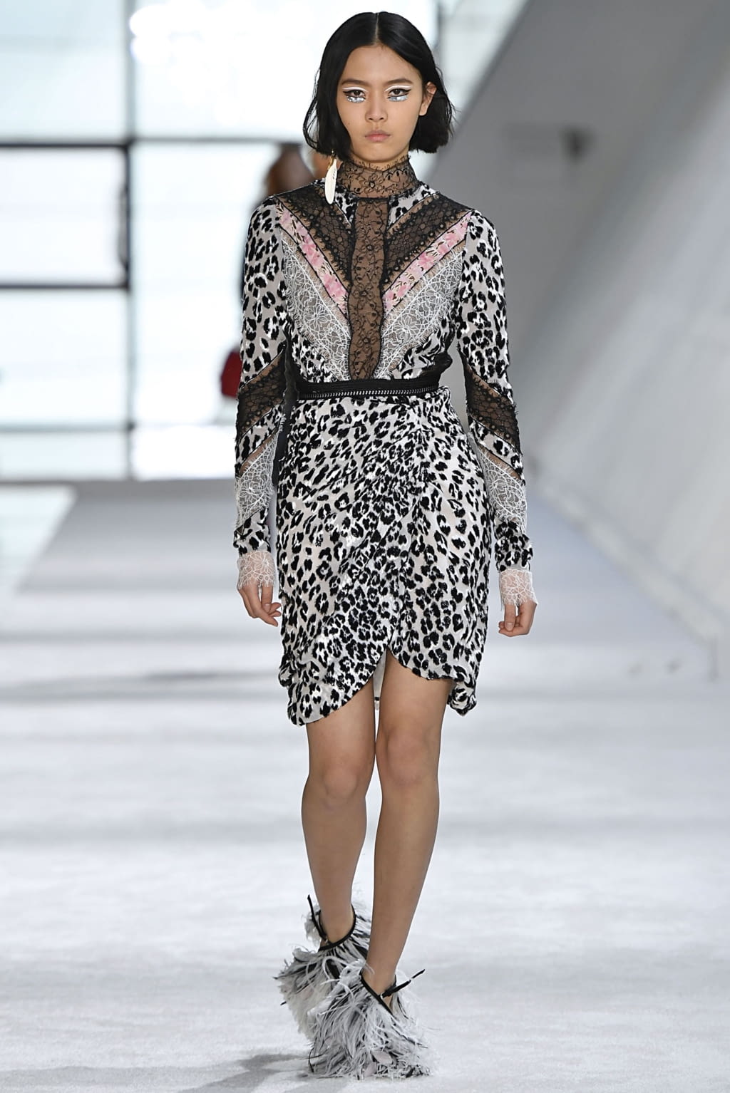 Fashion Week Paris Fall/Winter 2019 look 33 from the Giambattista Valli collection 女装