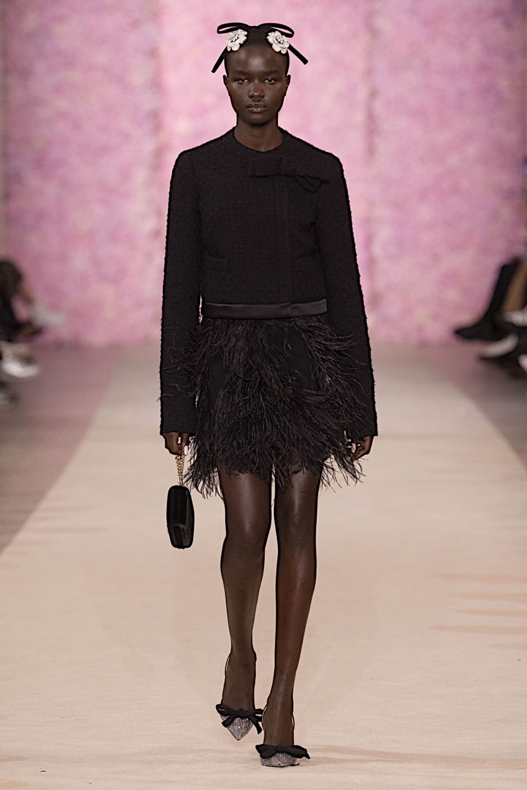 Fashion Week Paris Fall/Winter 2020 look 18 from the Giambattista Valli collection 女装