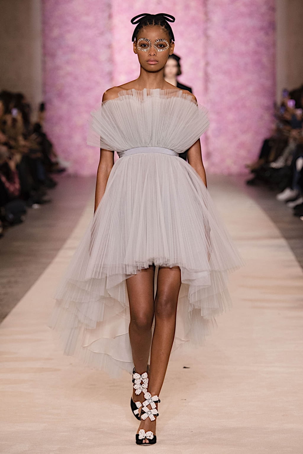 Fashion Week Paris Fall/Winter 2020 look 43 from the Giambattista Valli collection womenswear