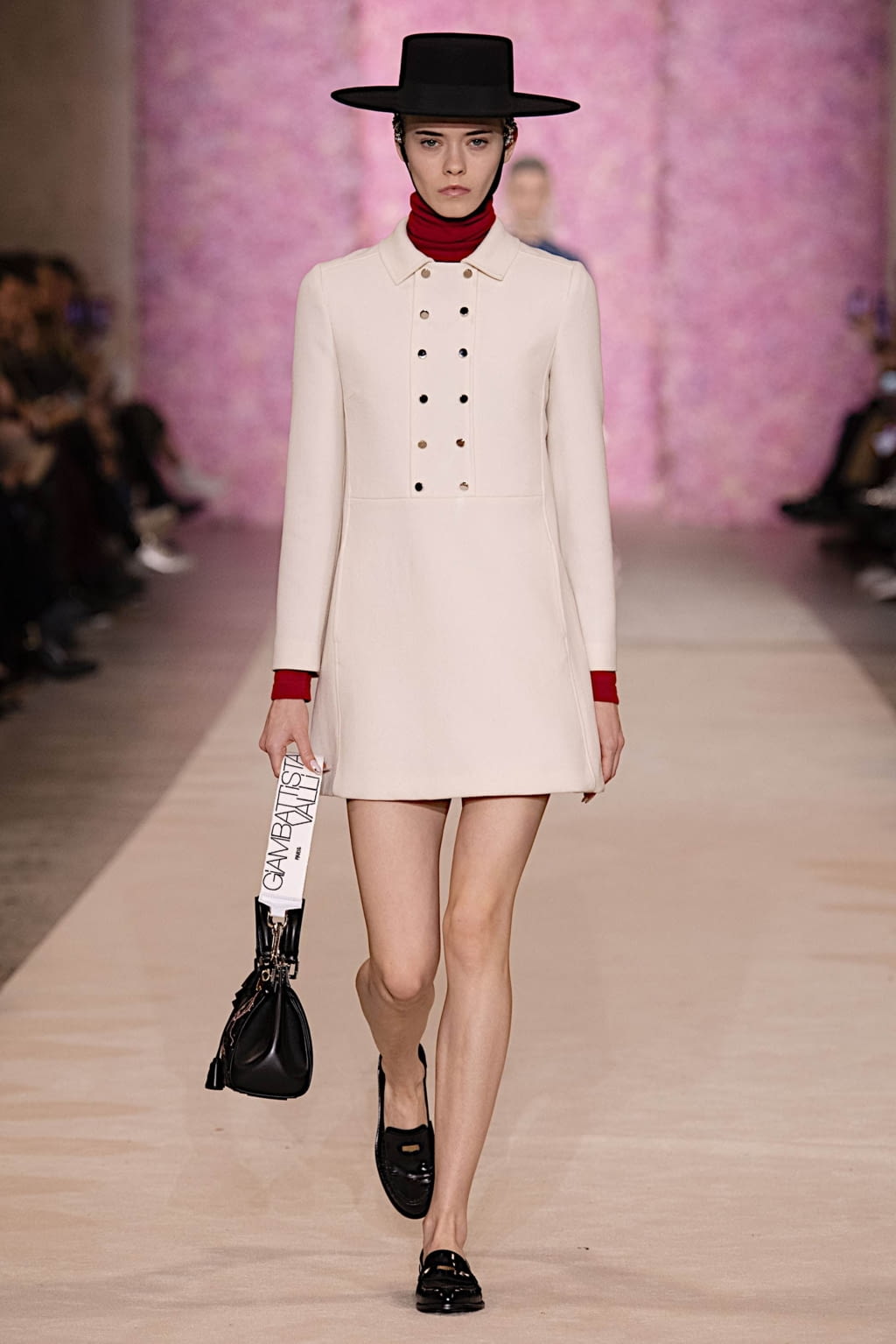 Fashion Week Paris Fall/Winter 2020 look 10 de la collection Giambattista Valli womenswear