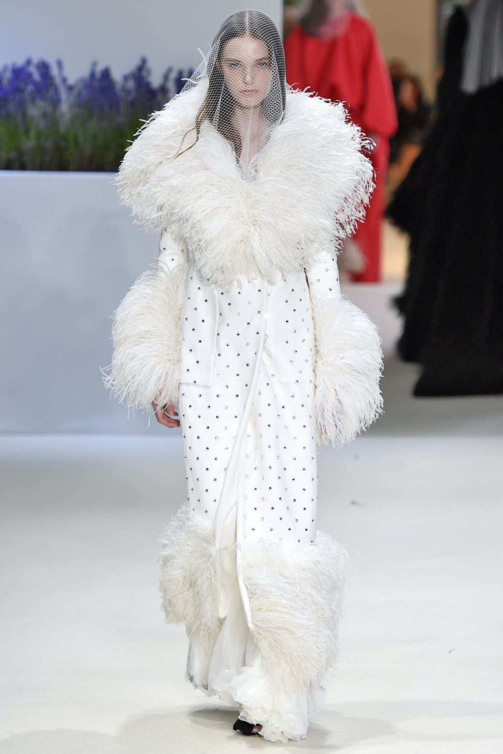 Fashion Week Paris Fall/Winter 2018 look 12 from the Giambattista Valli collection couture