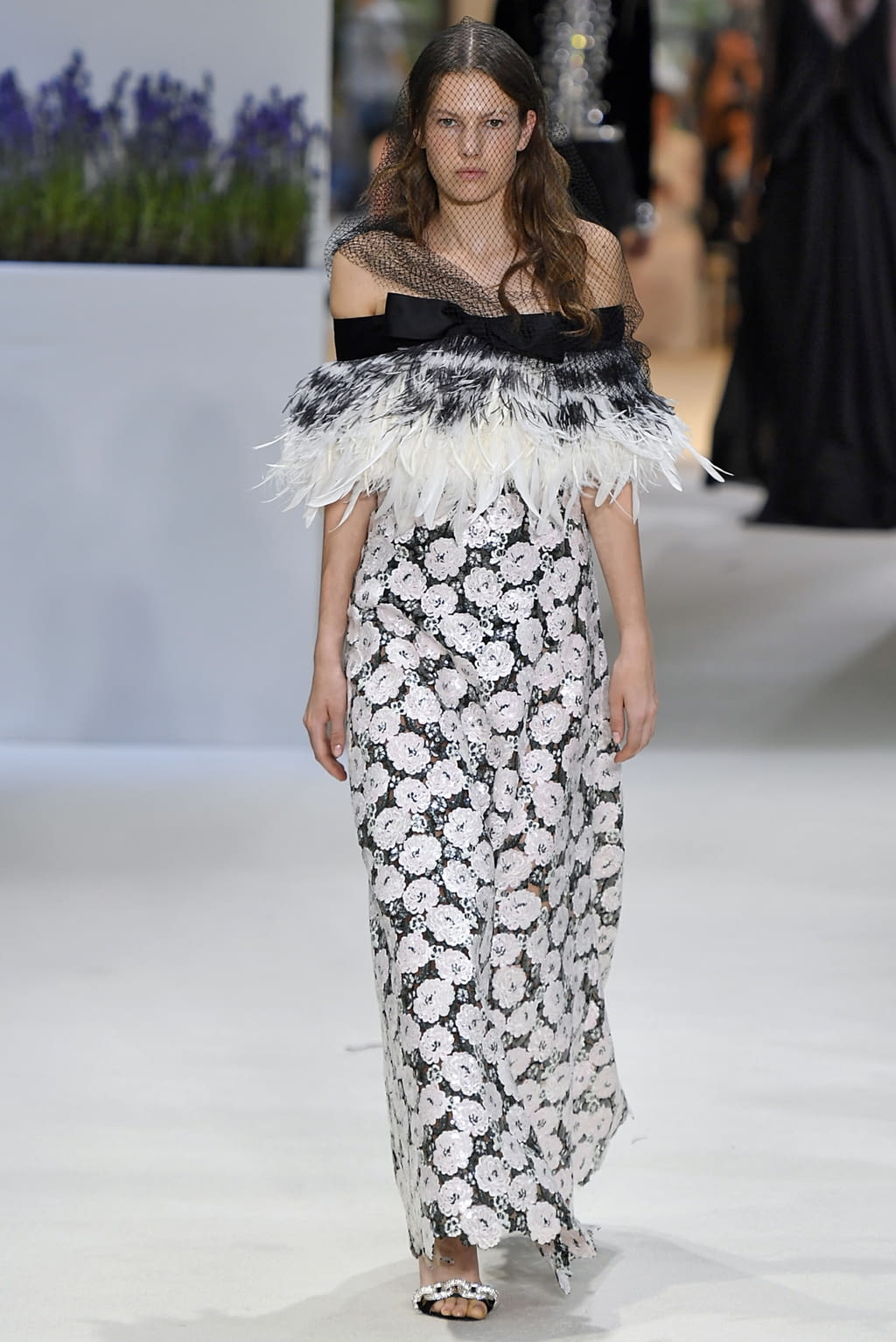 Fashion Week Paris Fall/Winter 2018 look 14 from the Giambattista Valli collection couture