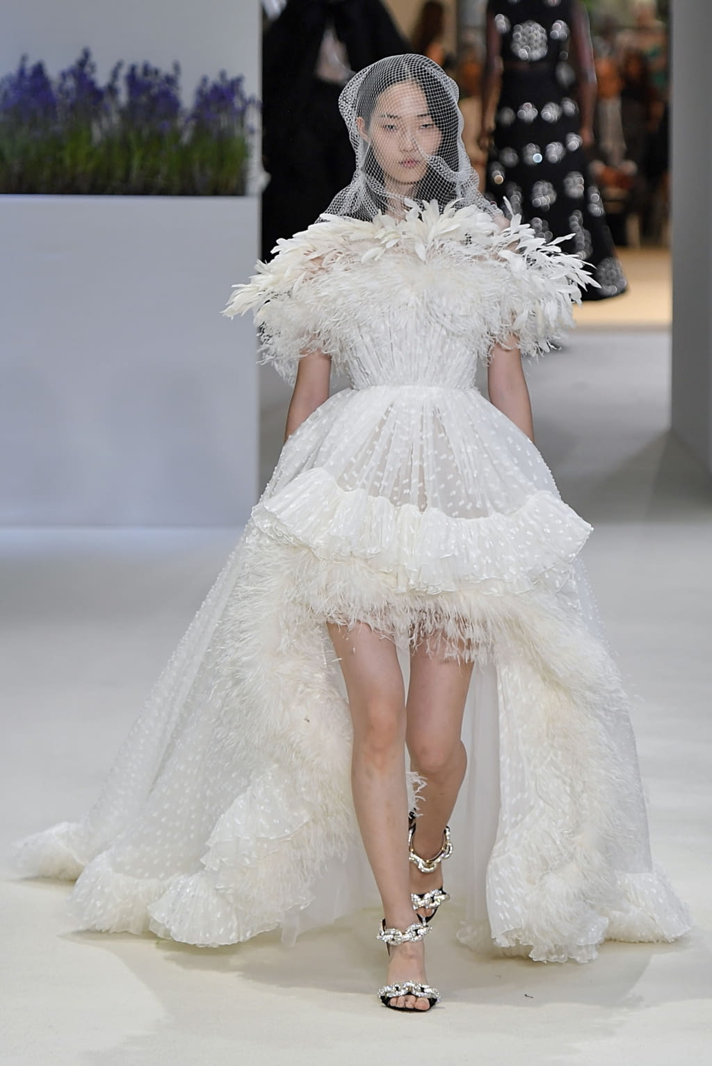 Fashion Week Paris Fall/Winter 2018 look 27 from the Giambattista Valli collection couture