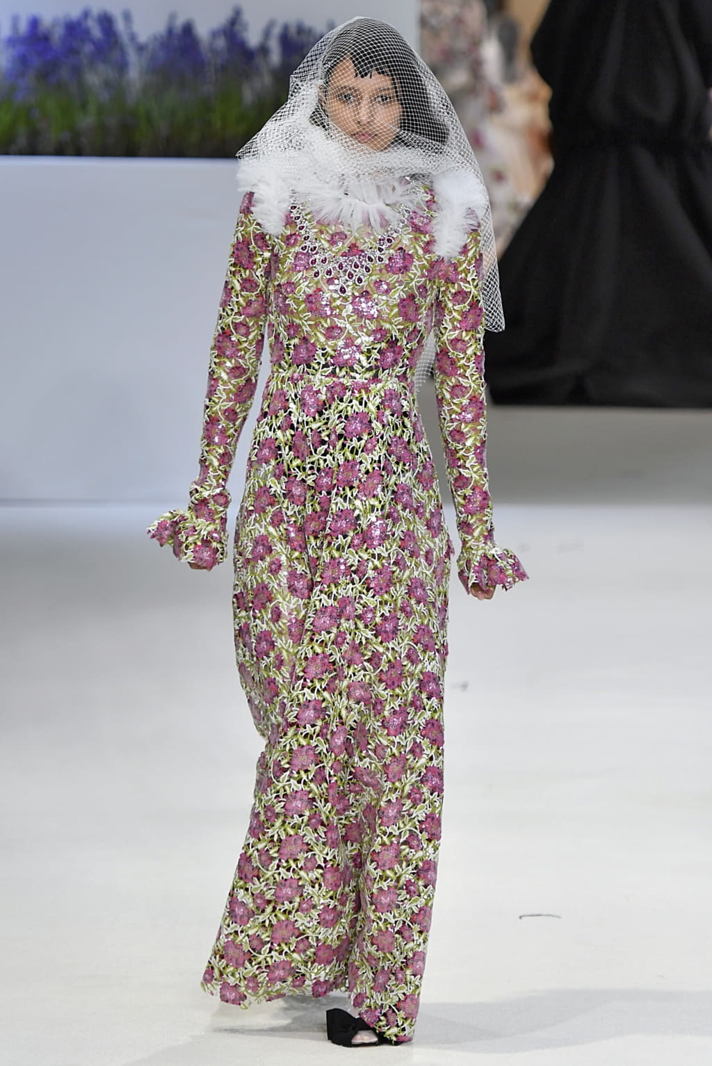 Fashion Week Paris Fall/Winter 2018 look 31 from the Giambattista Valli collection couture