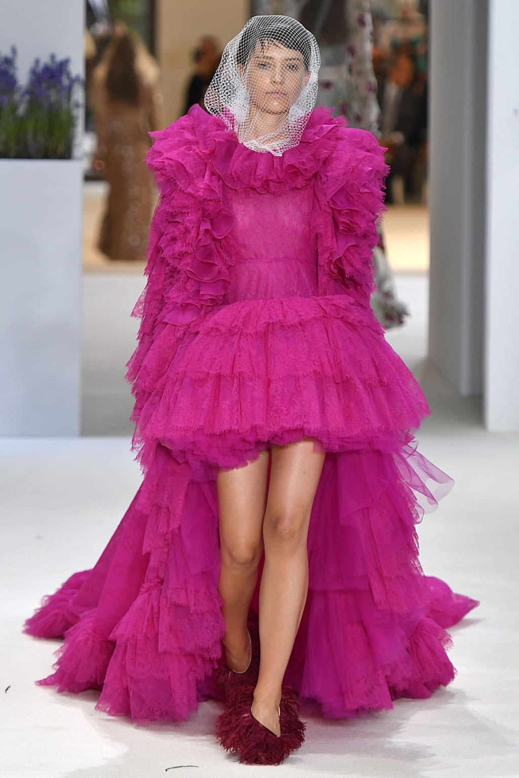 Fashion Week Paris Fall/Winter 2018 look 35 from the Giambattista Valli collection couture