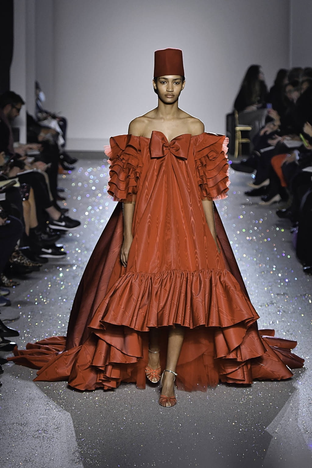 Fashion Week Paris Spring/Summer 2019 look 54 de la collection Giambattista Valli couture