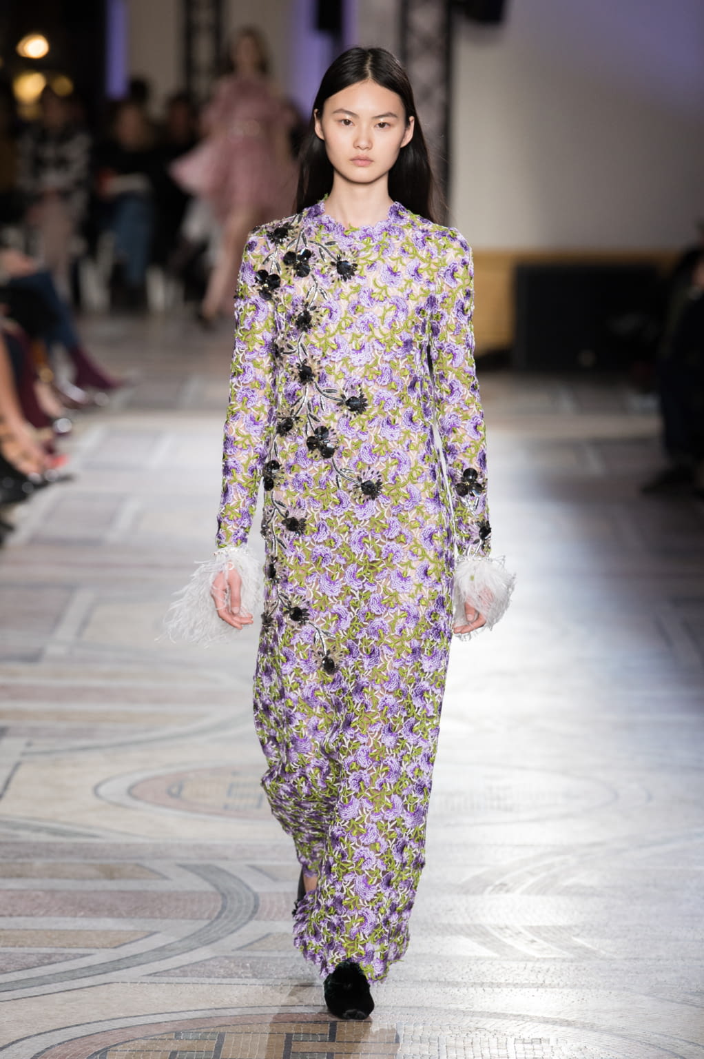 Fashion Week Paris Spring/Summer 2018 look 26 de la collection Giambattista Valli couture