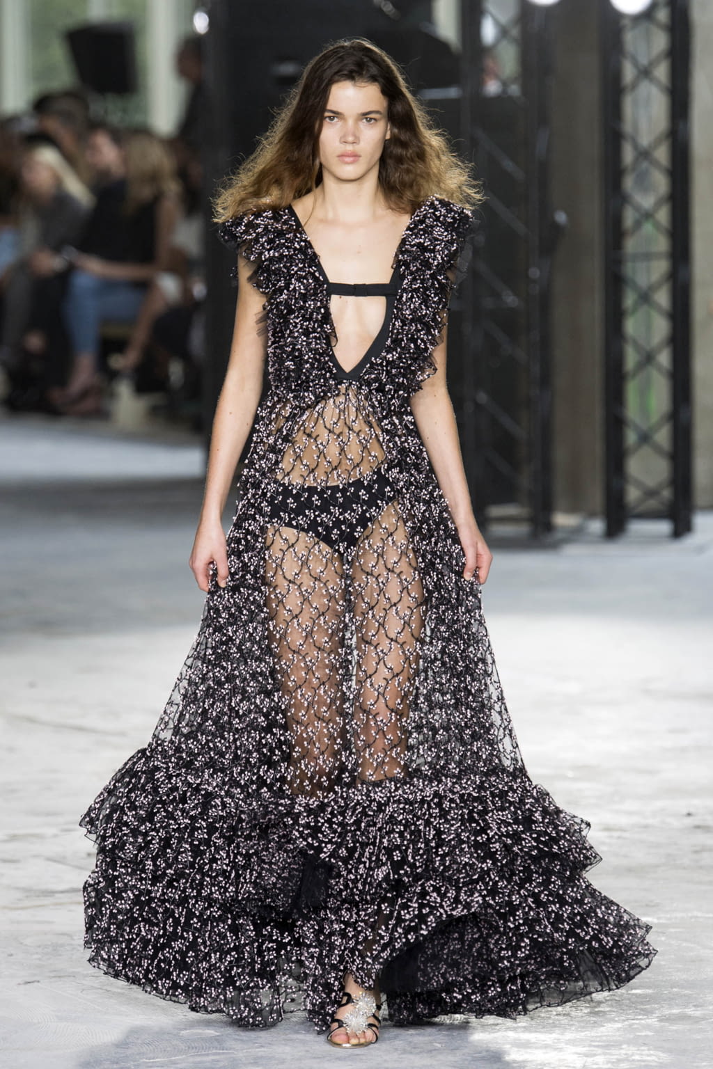 Fashion Week Paris Spring/Summer 2018 look 47 from the Giambattista Valli collection womenswear