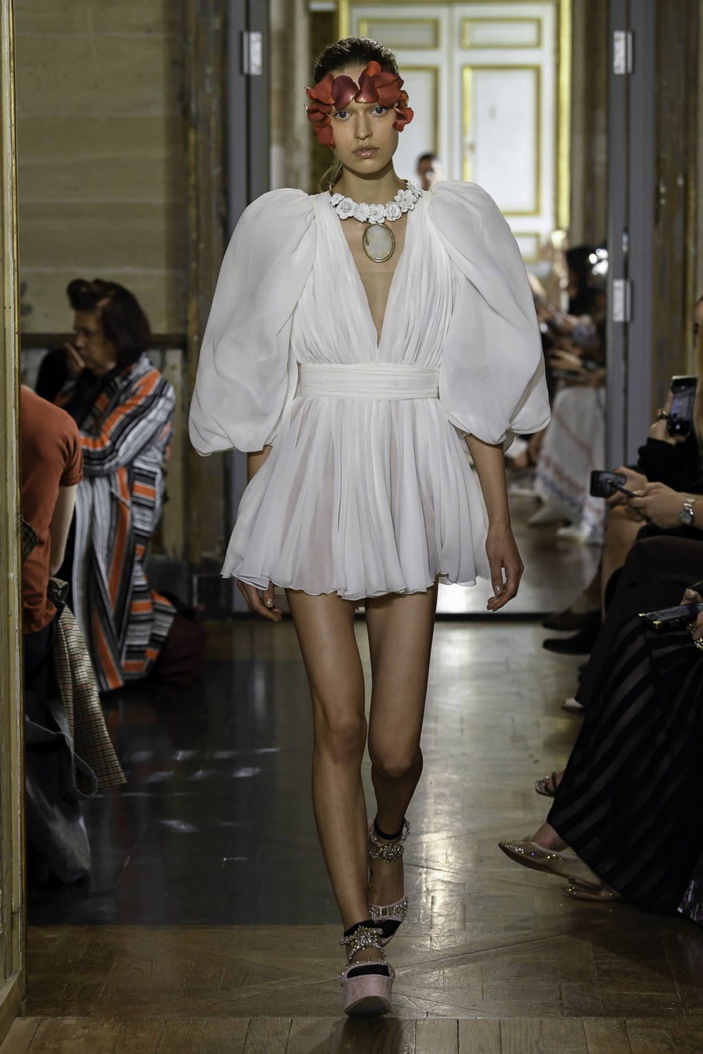 Fashion Week Paris Spring/Summer 2020 look 27 from the Giambattista Valli collection womenswear