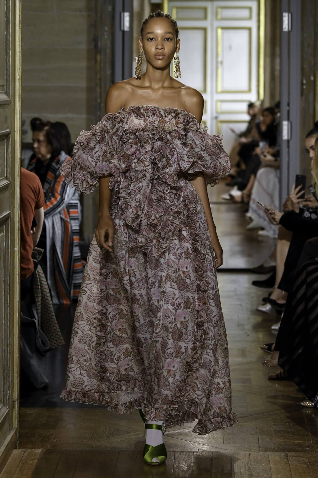 Fashion Week Paris Spring/Summer 2020 look 56 from the Giambattista Valli collection womenswear
