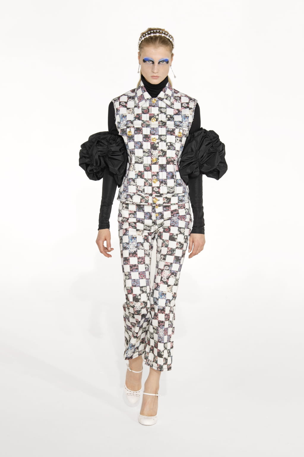 Fashion Week Paris Fall/Winter 2021 look 25 de la collection Giambattista Valli womenswear