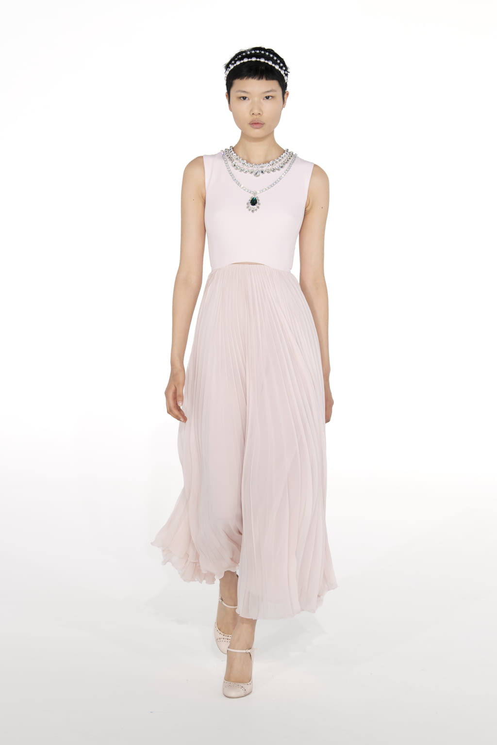 Fashion Week Paris Fall/Winter 2021 look 46 from the Giambattista Valli collection womenswear