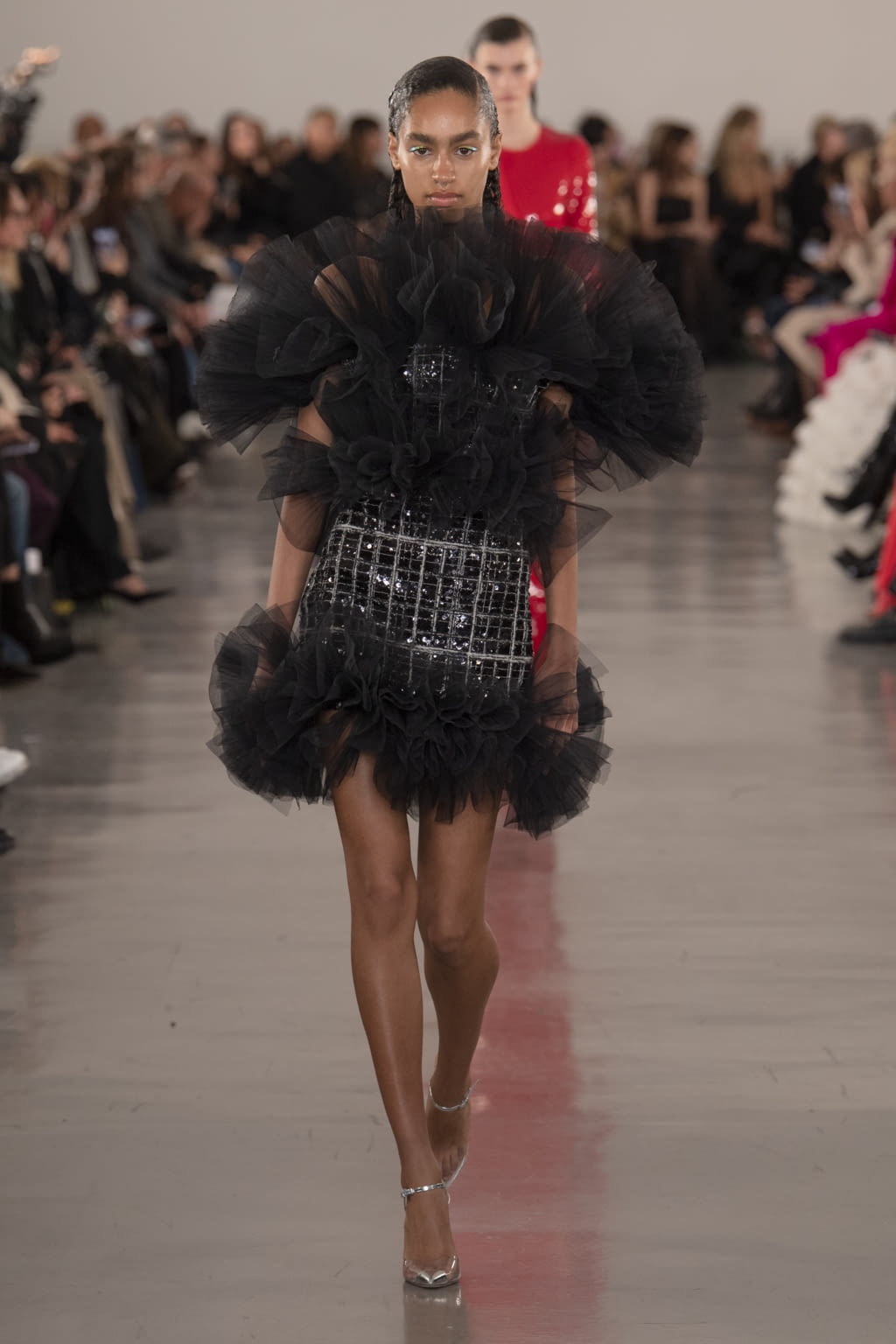 Fashion Week Paris Fall/Winter 2022 look 43 from the Giambattista Valli collection womenswear