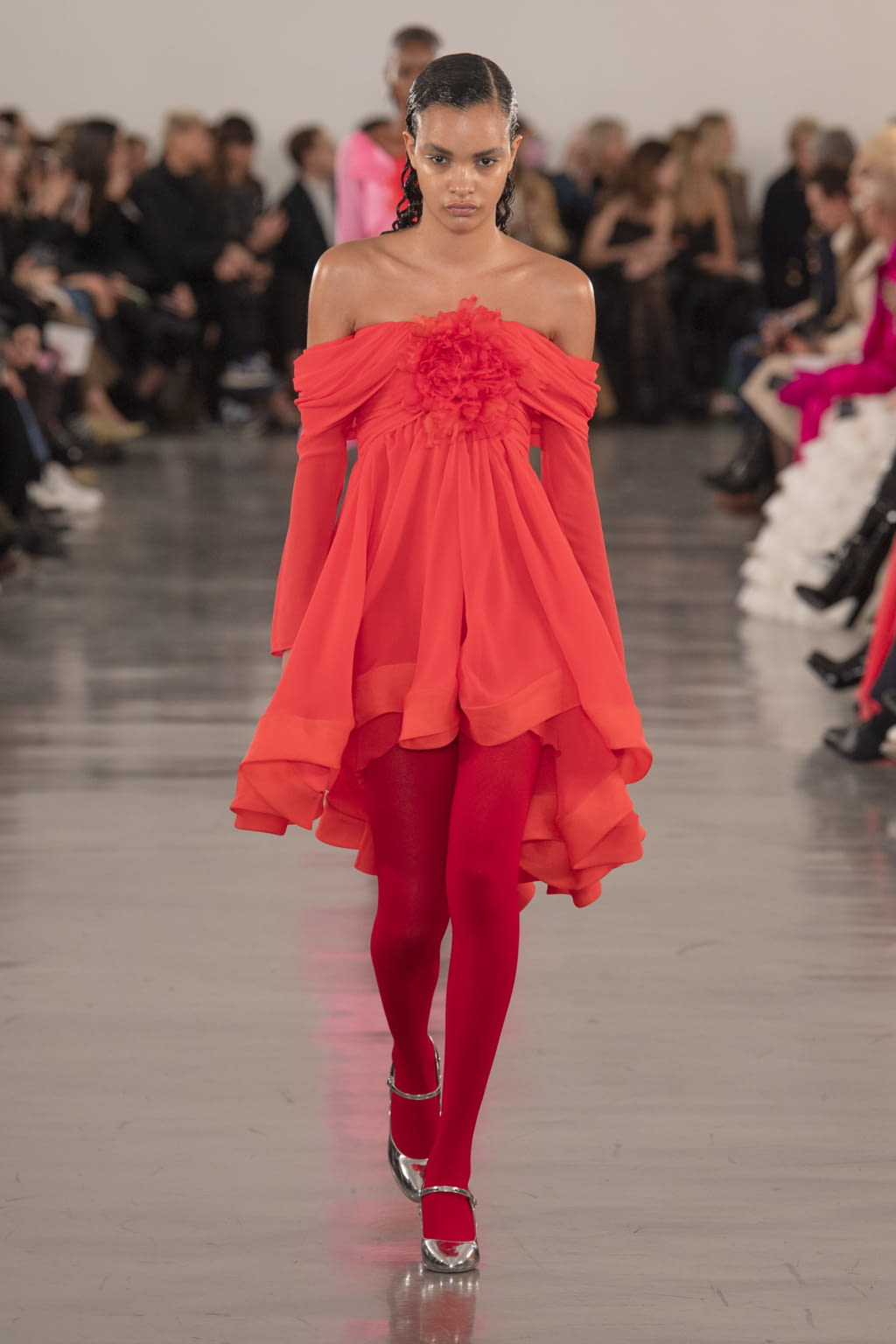 Fashion Week Paris Fall/Winter 2022 look 49 from the Giambattista Valli collection womenswear