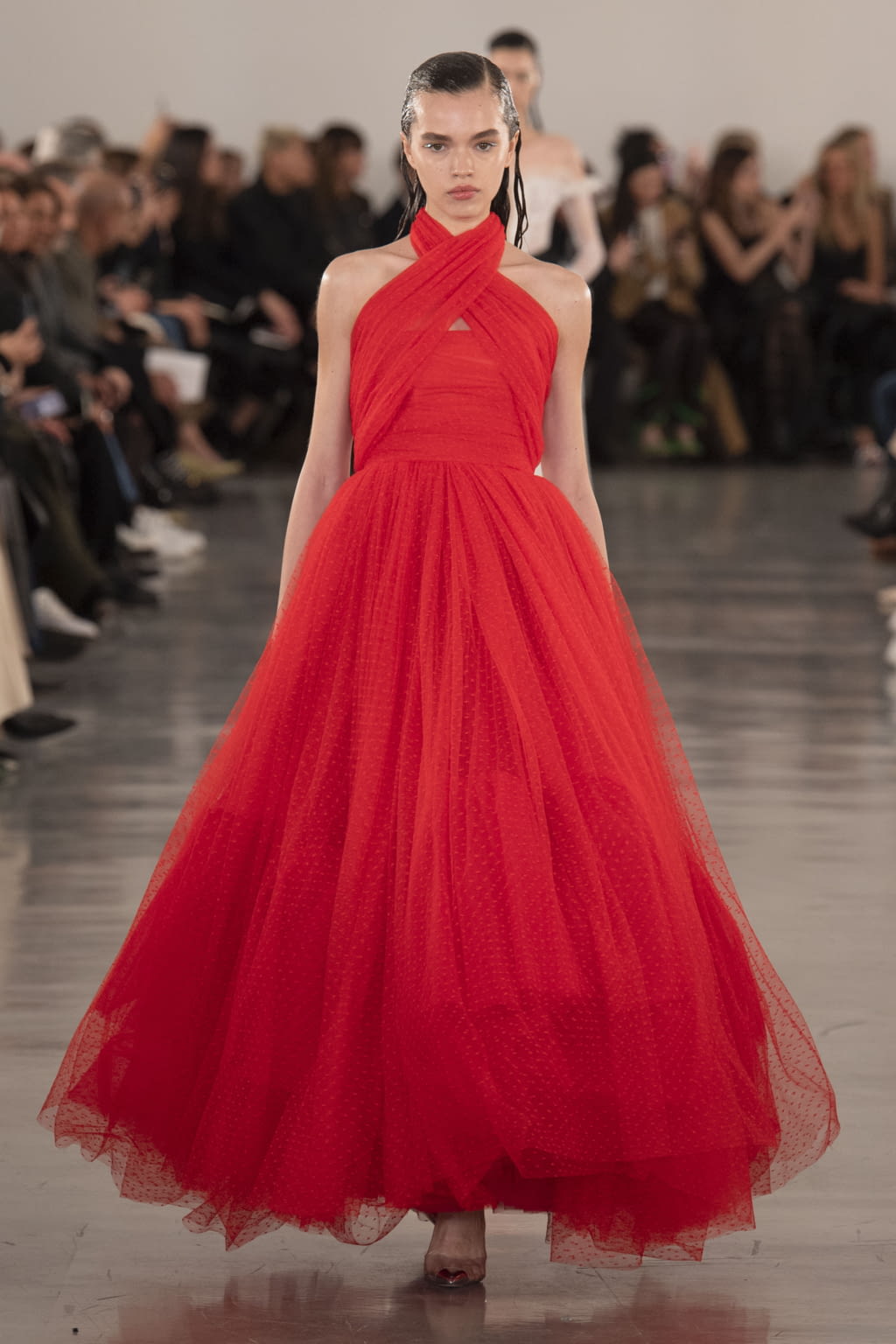 Fashion Week Paris Fall/Winter 2022 look 54 from the Giambattista Valli collection 女装
