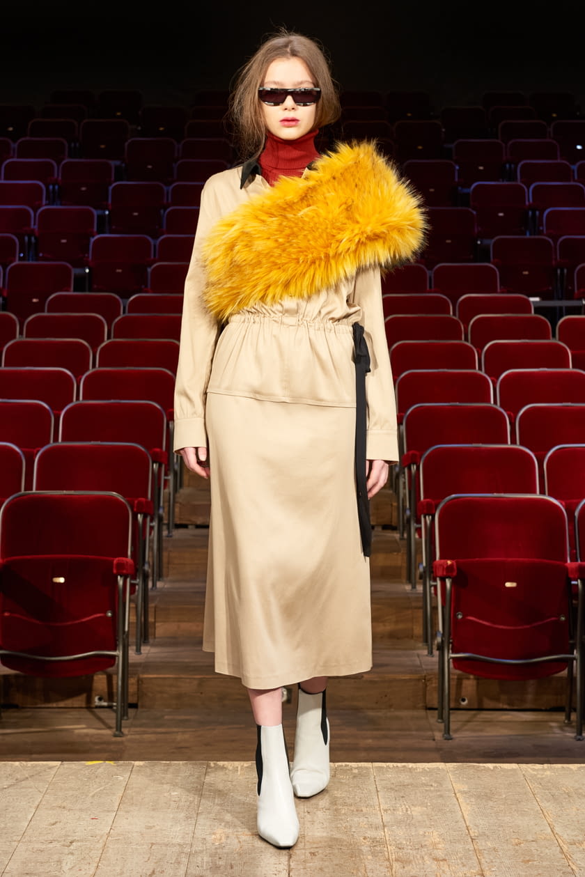 Fashion Week Milan Fall/Winter 2021 look 5 from the Gilberto Calzolari collection womenswear