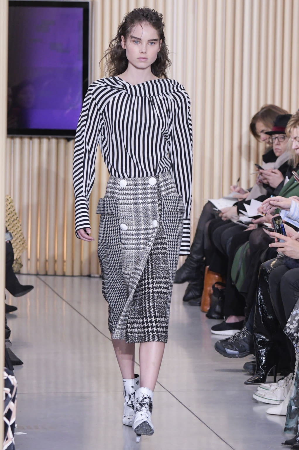 Fashion Week Milan Fall/Winter 2020 look 3 from the Gilberto Calzolari collection 女装