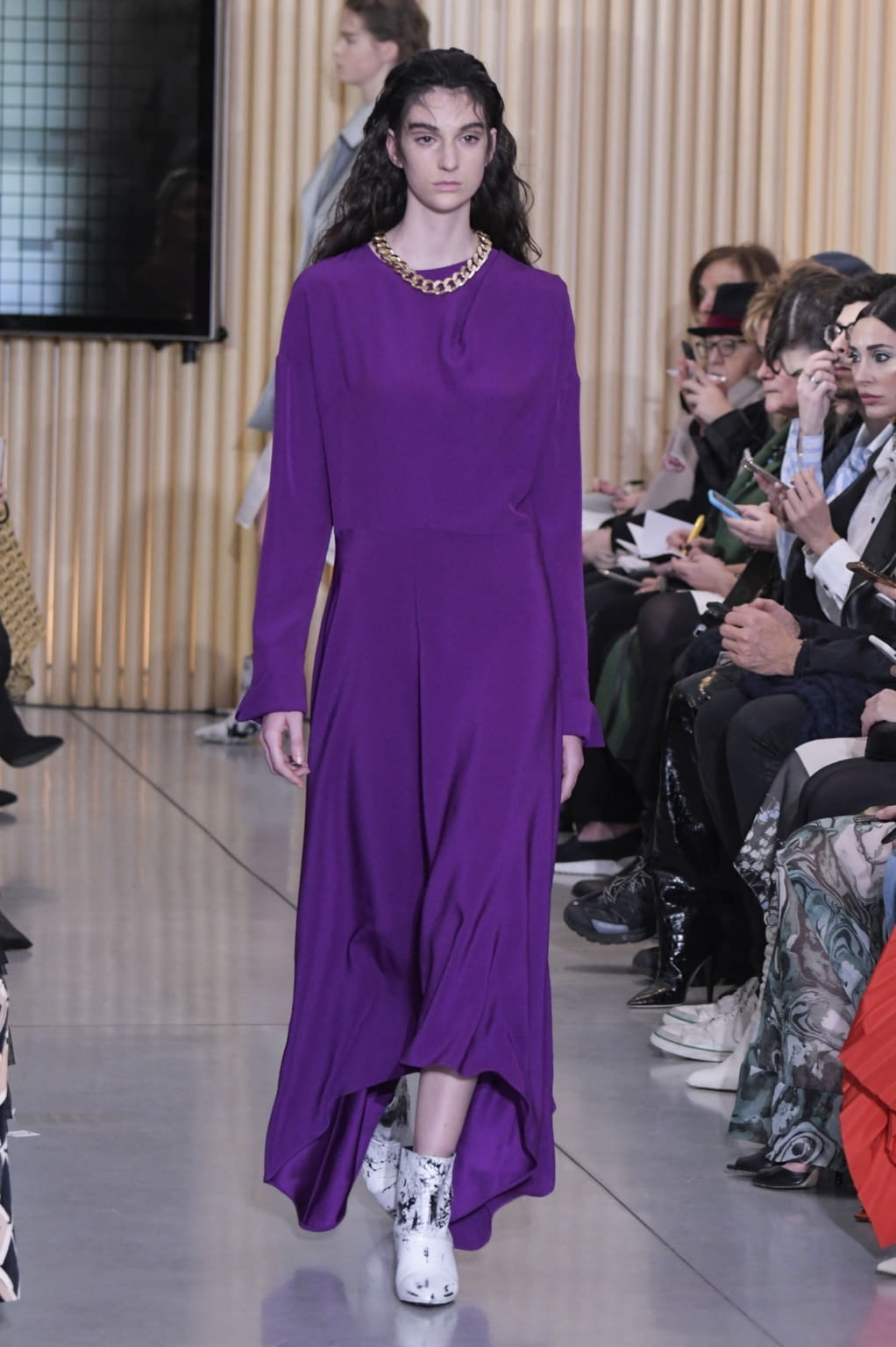 Fashion Week Milan Fall/Winter 2020 look 4 from the Gilberto Calzolari collection 女装