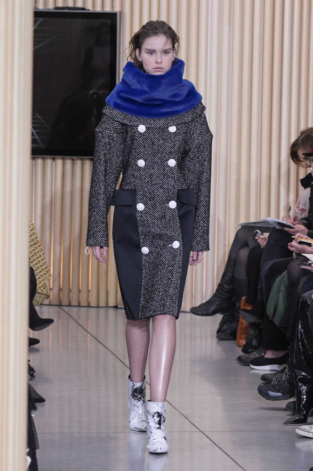 Fashion Week Milan Fall/Winter 2020 look 20 from the Gilberto Calzolari collection 女装